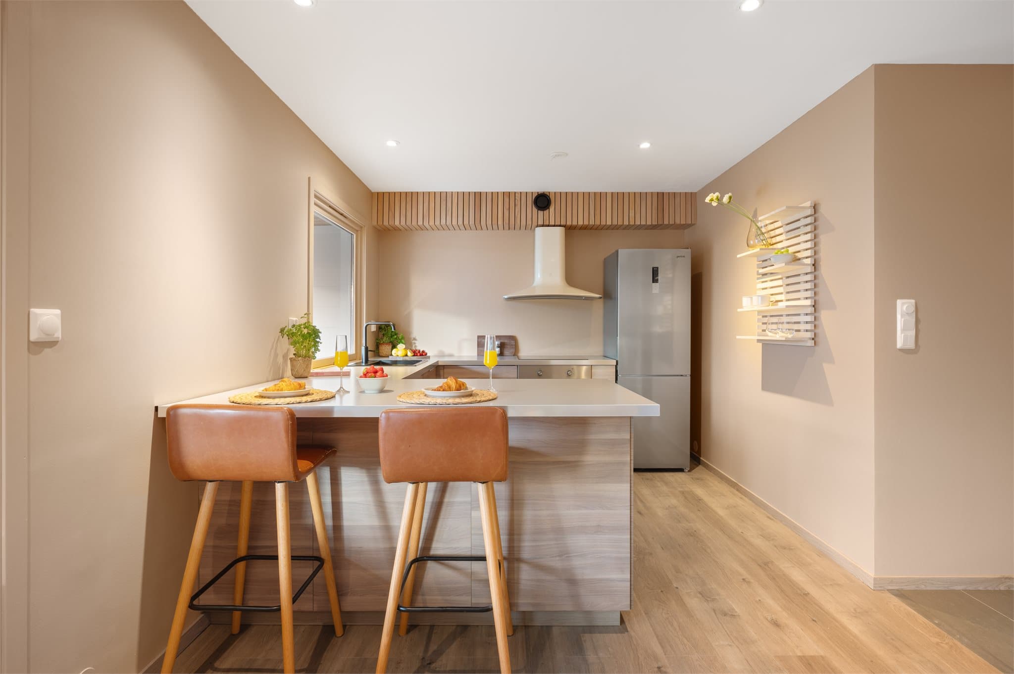 - Praktisk barløsning hvor man kan nyte frokosten sin -