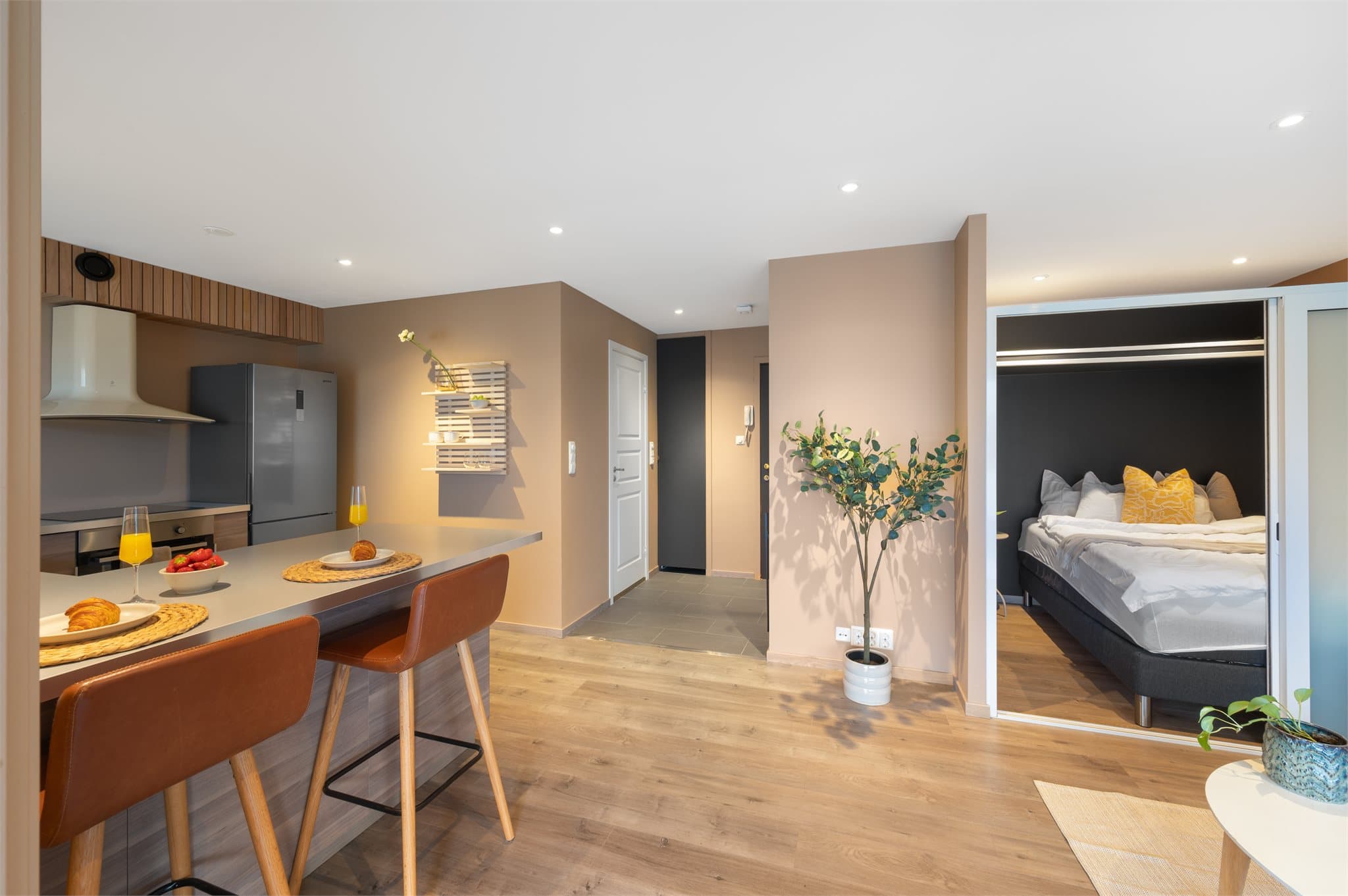 - Leiligheten har balansert ventilasjon som sørger for bedre luftkvalitet, innemiljø og energieffektivitet -