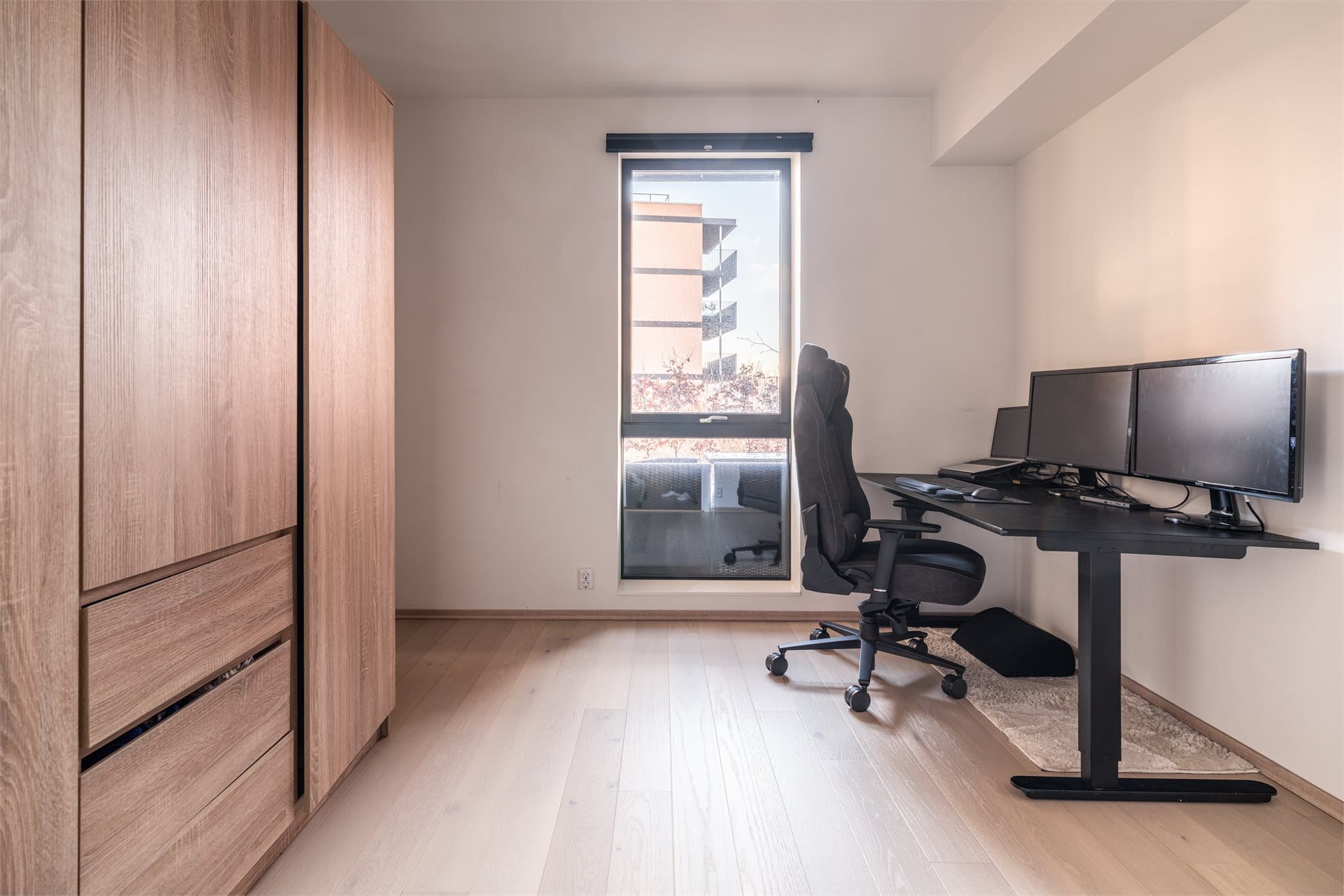 Det andre soverommet er også av god størrelse og vender mot indre gård.