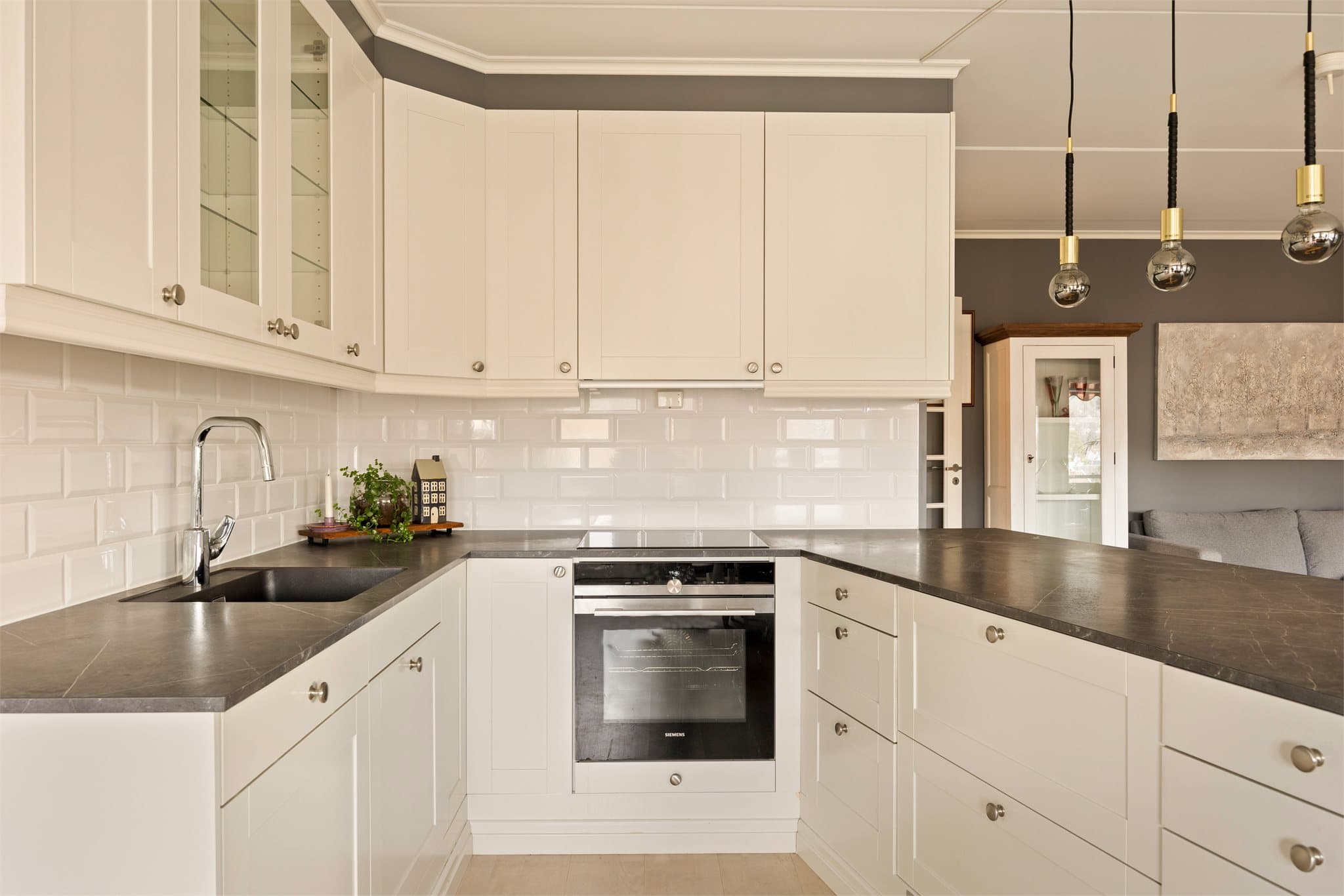 Det er godt med skap- og benkeplass.