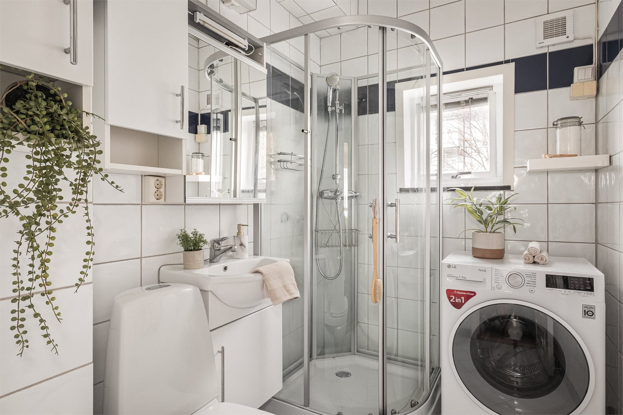 - Flott helfliset bad som måler 3,3m² -