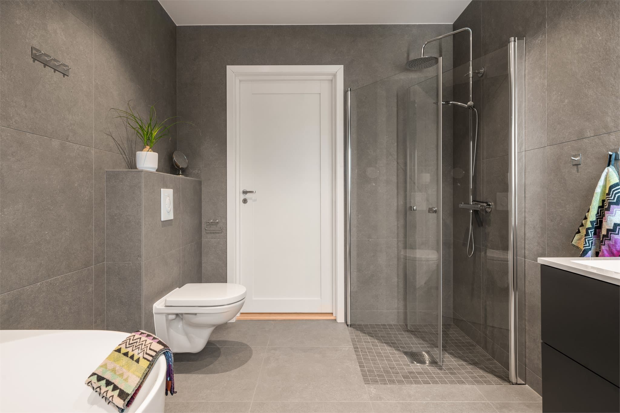 Hverdagsluksus i moderne og tidsriktig bad