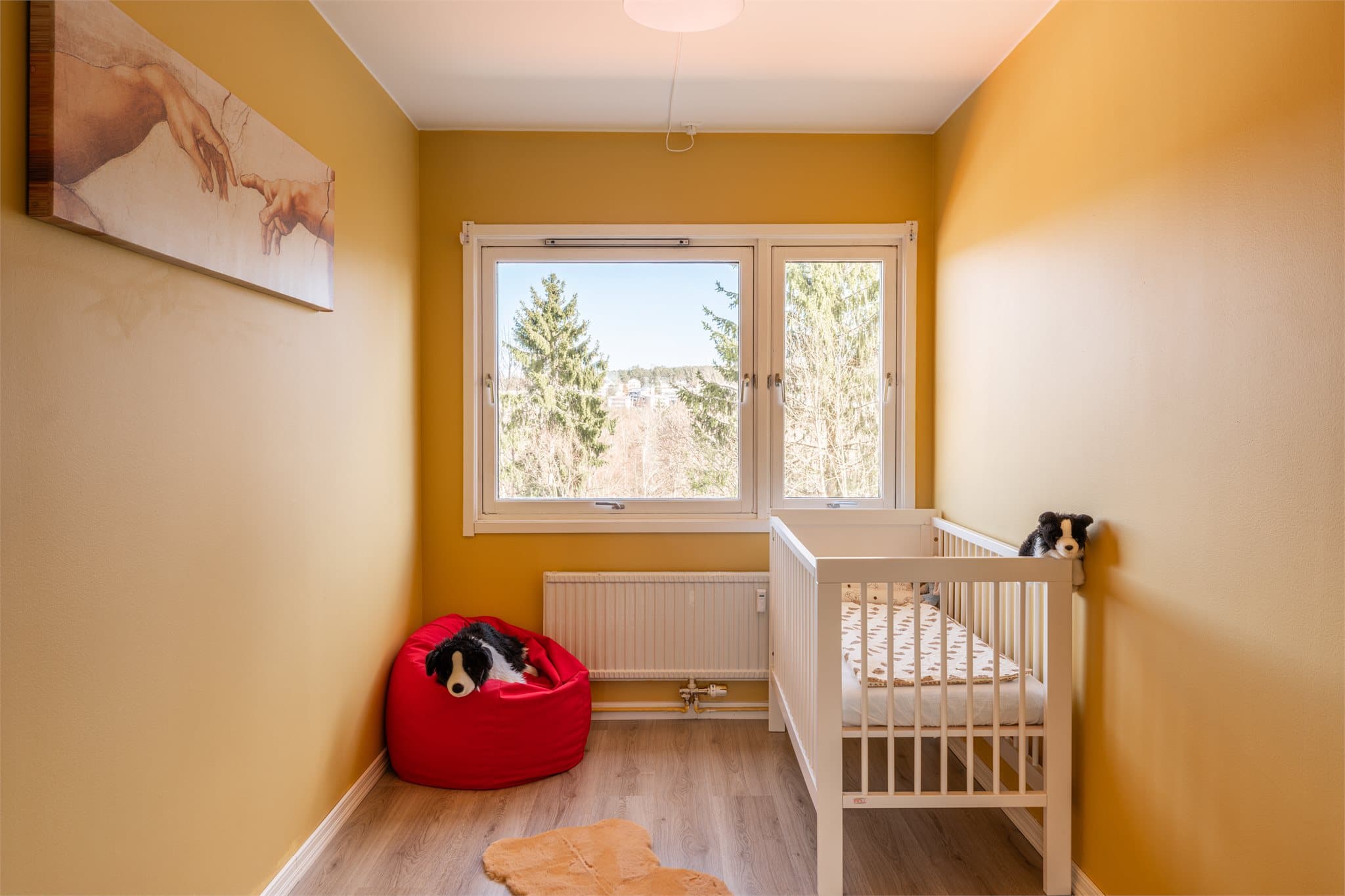 Soverom 3 egner seg godt som barnerom, gjesterom eller hjemmekontor, og gir fleksible løsninger tilpasset ulike behov.