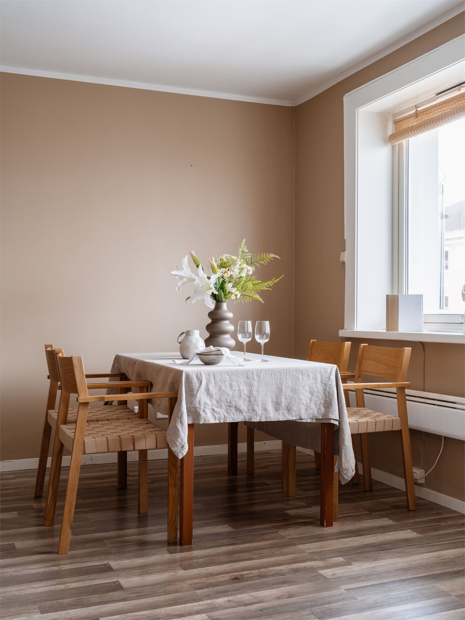 God spiseplass med mulighet for å samle vennegjengen rundt bordet.