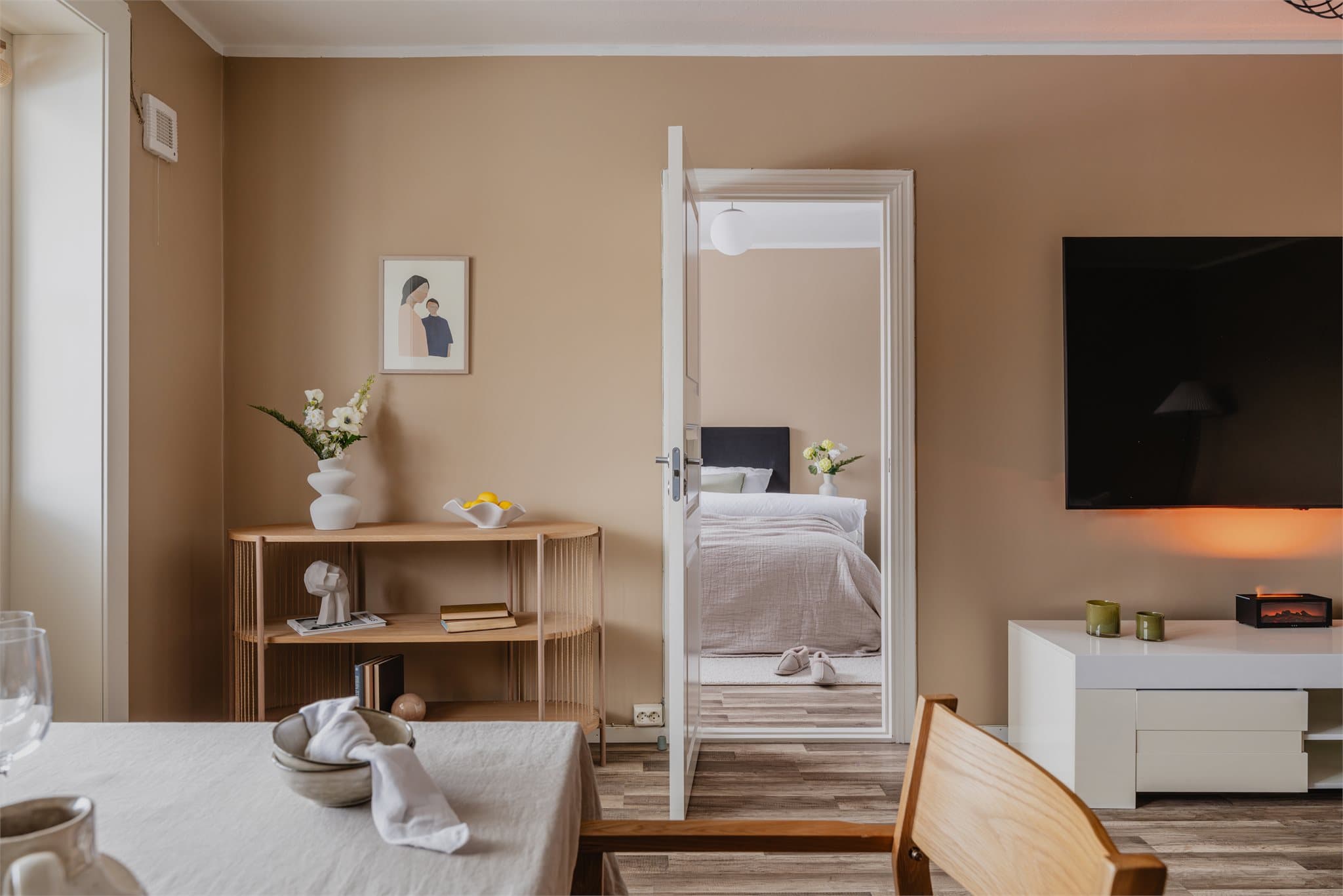 La oss ta en kikk på soverommet!