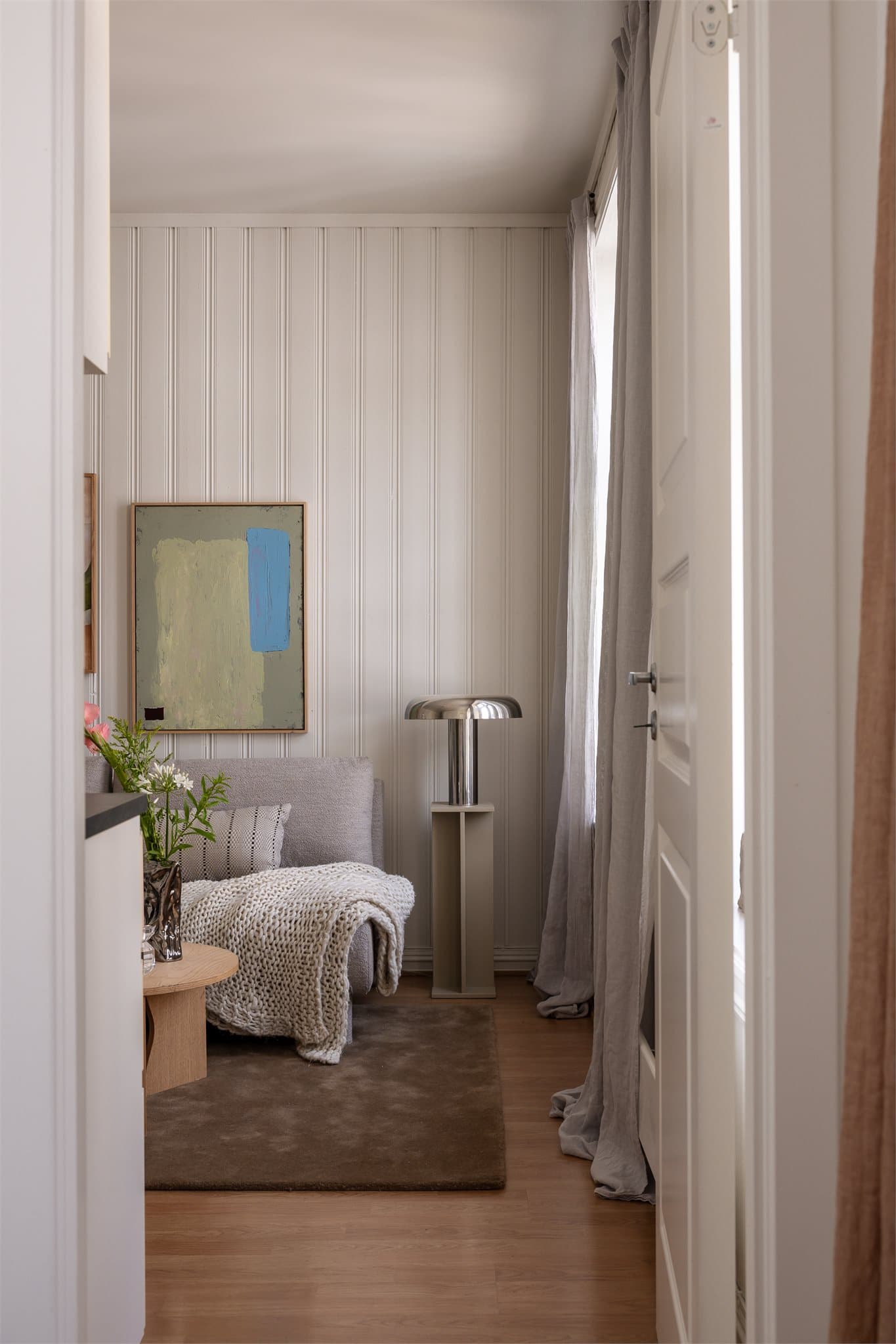 Fra stue/kjøkken er det direkte inngang til soverommet.