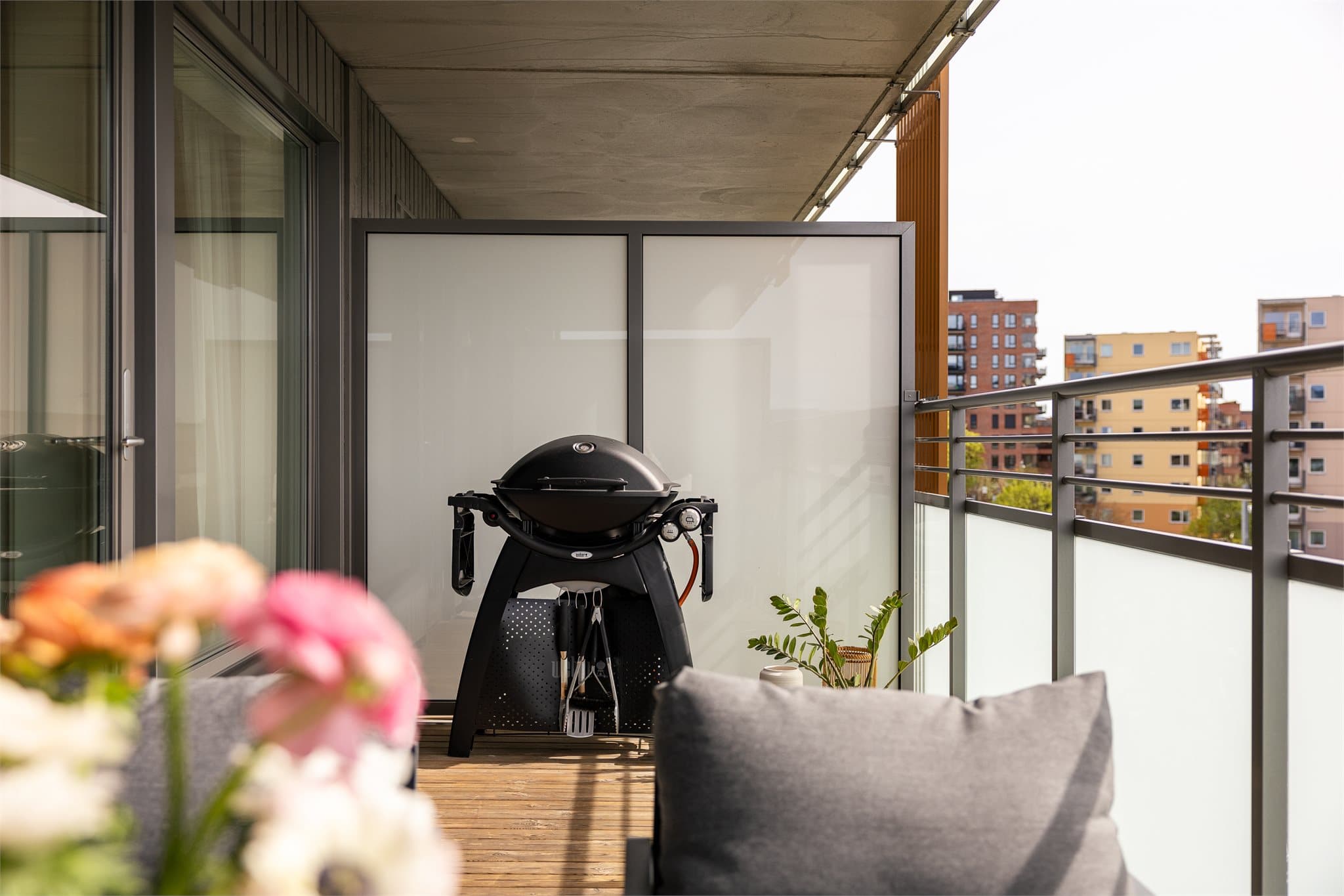 Her er det god plass til å invitere på grilling.