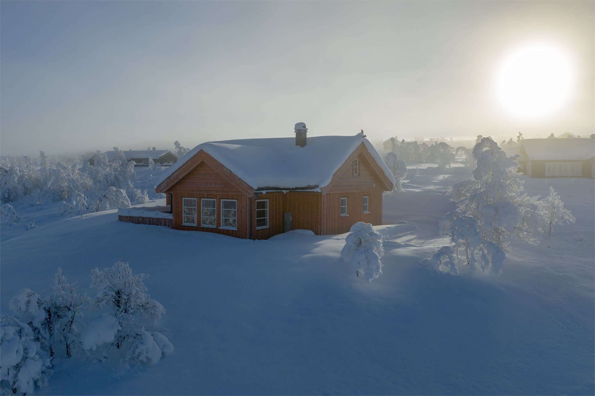 Dette er en beliggenhet som kombinerer det beste av fjell og skog med god tilgjengelighet, og som gir et ideelt utgangspunkt for både avslappende helger og aktive ferier – året rundt.