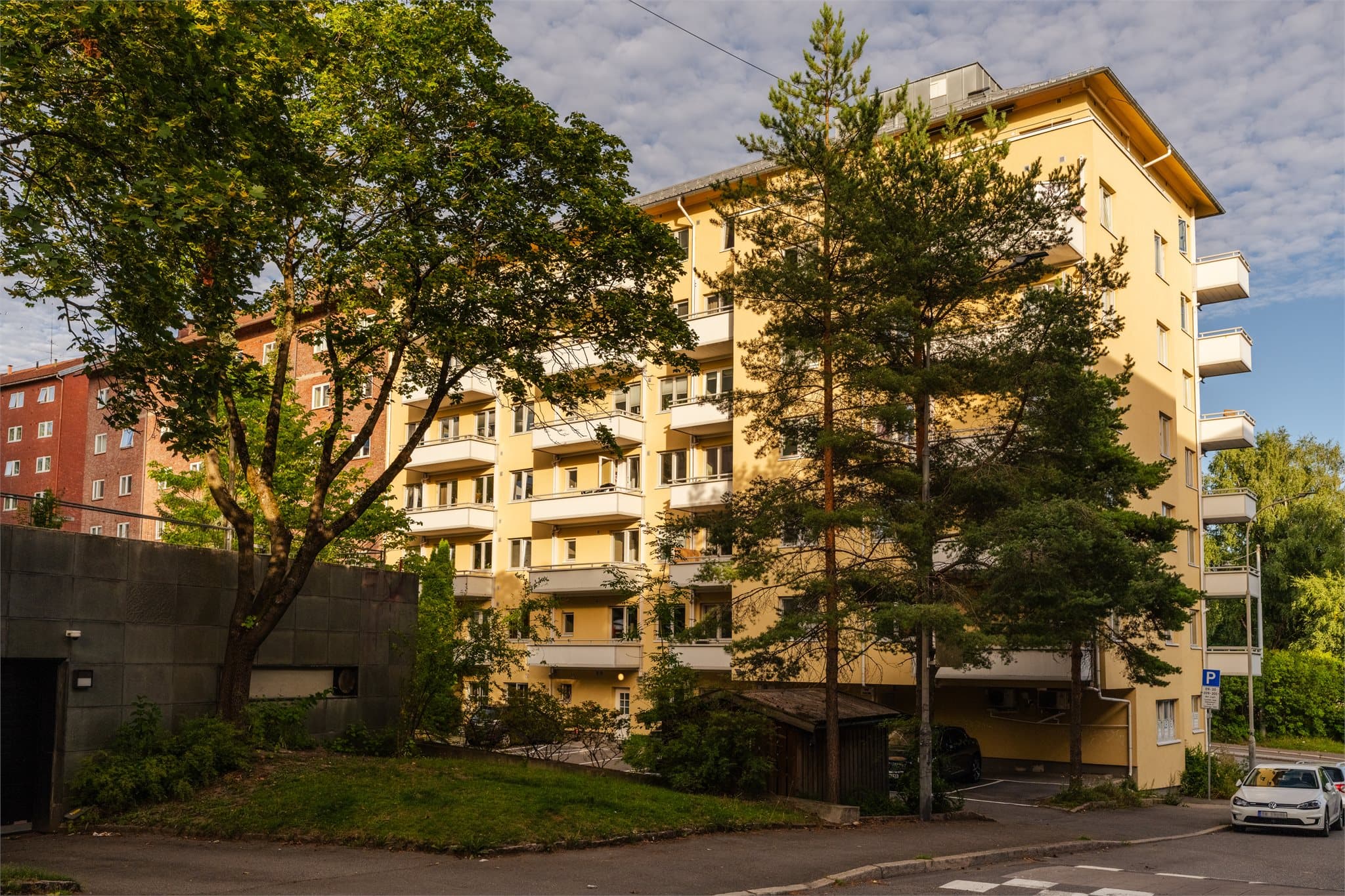 Fasaden ble i 2023 rehabilitert med ikke-brennbar isolasjon, og det ble skiftet dekke og beslag på balkongene. Heisen i bygget ble byttet ut i 2023.