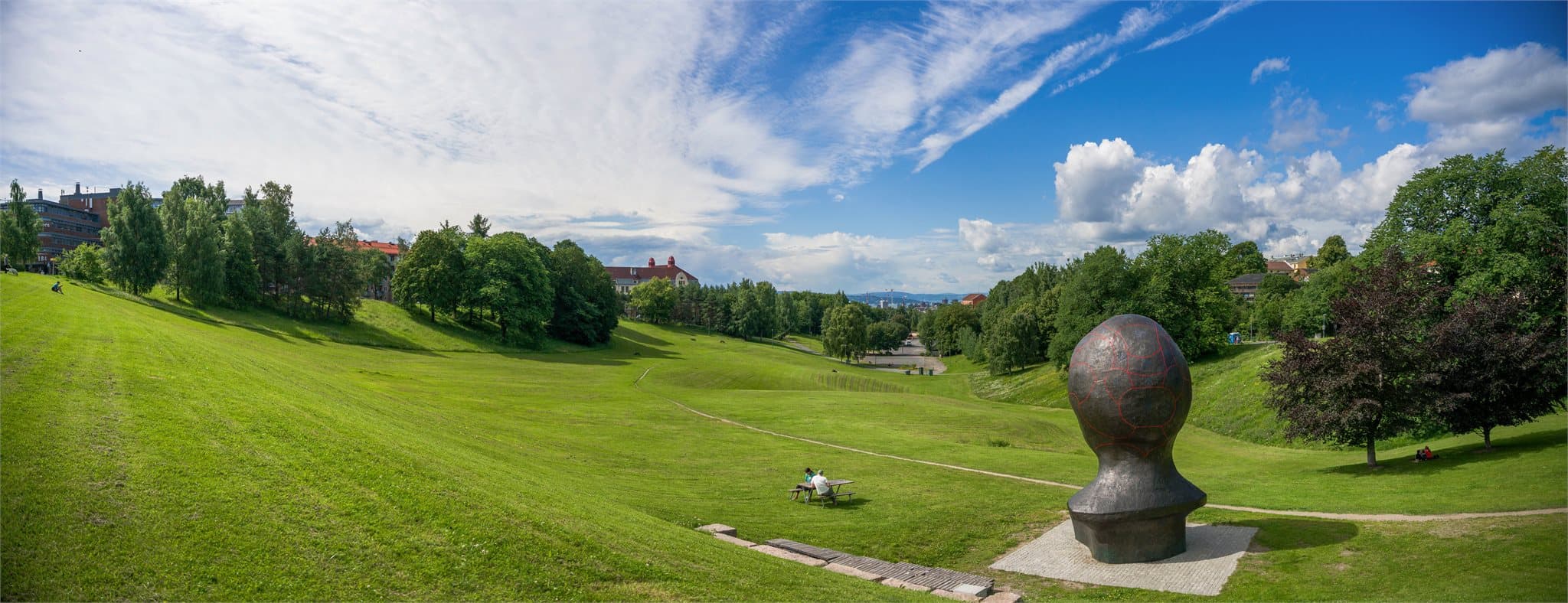 Kort vei til idylliske Torhosvparken.