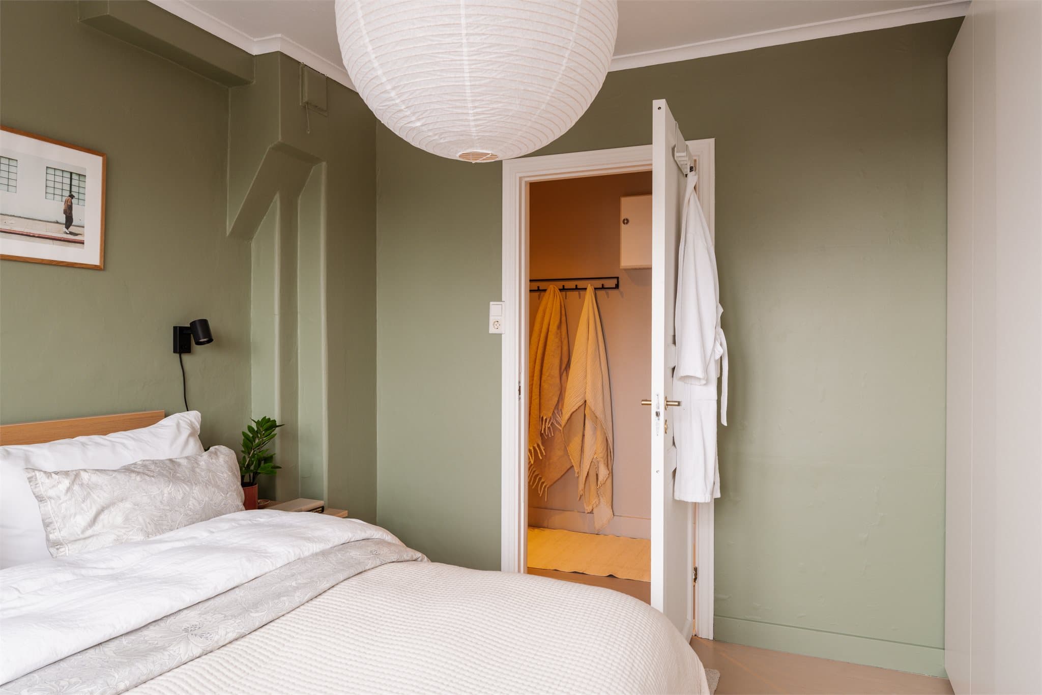 Veggene ble malt i 2021.