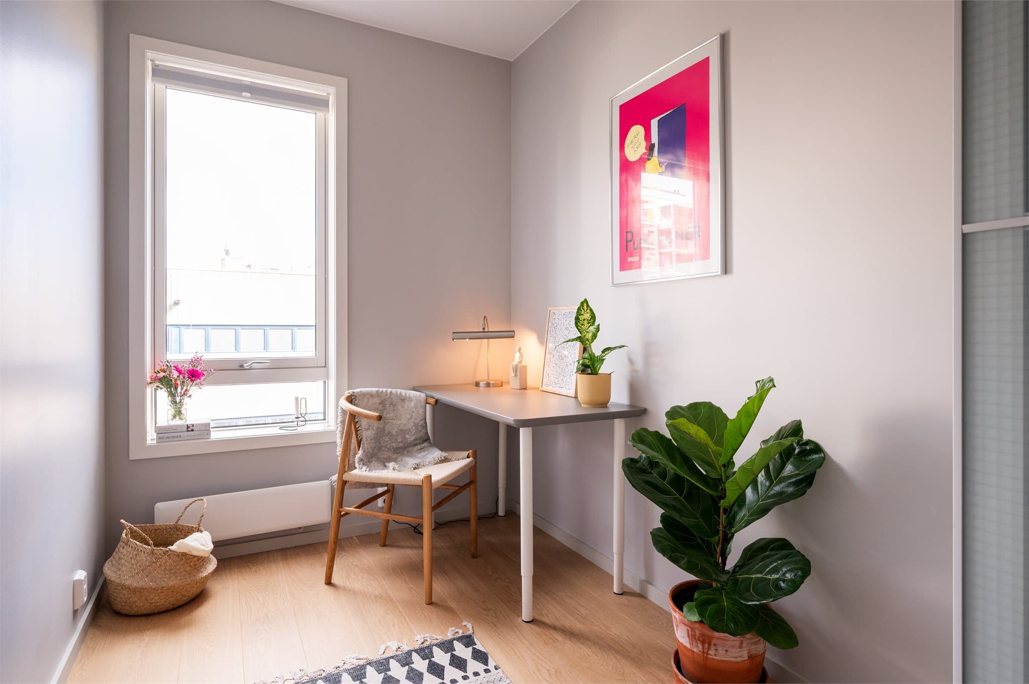 Soverom tre passer utmerket til barnerom, gjesterom, eller kontor.