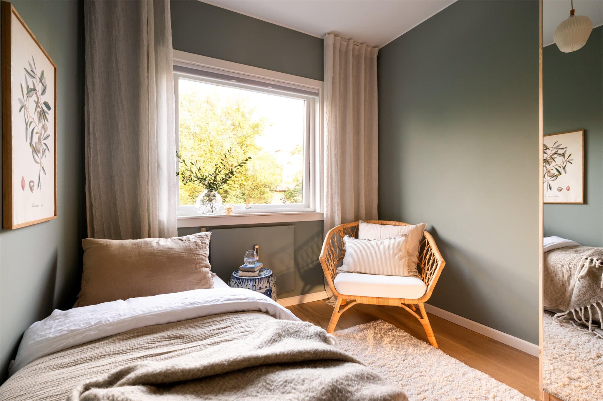 Soverom II vender også mot et rolig område.