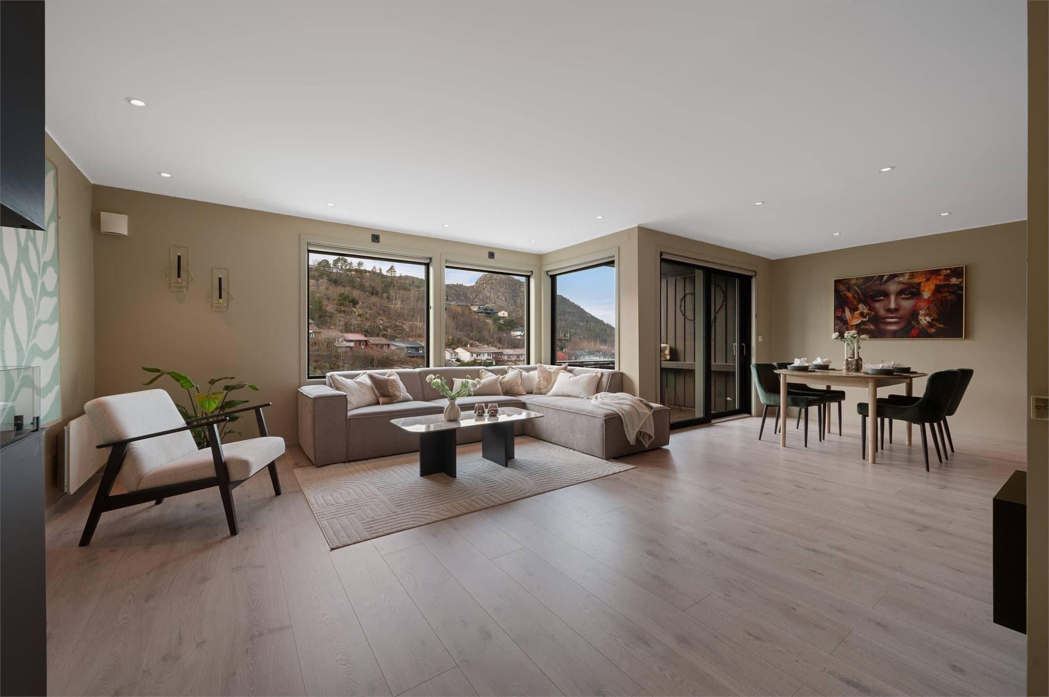 - Merk generøse vindusflater som sørger for rikelig med verdifullt lysinnslipp -