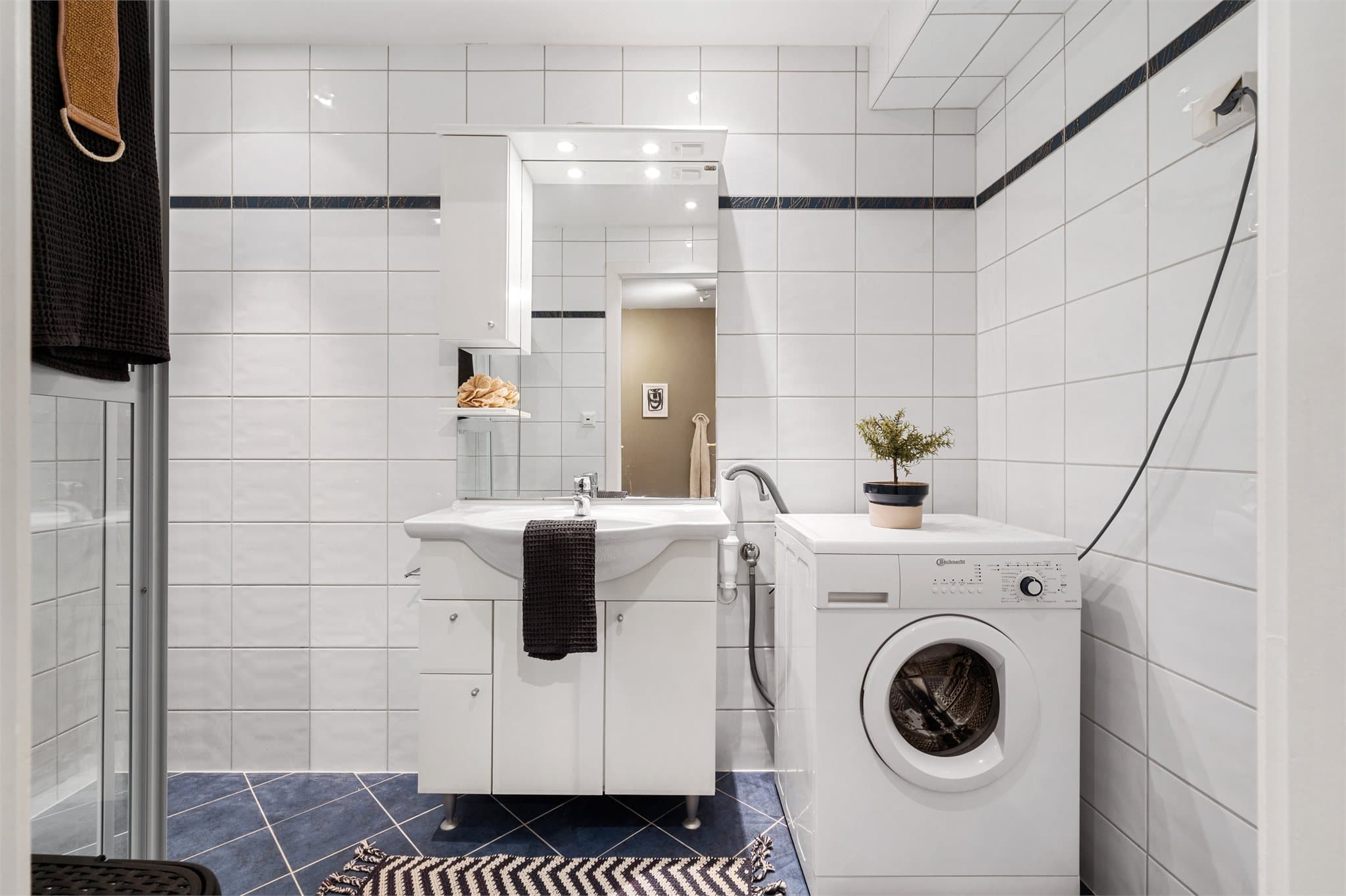 - Helfliset bad som måler 4,6m² -