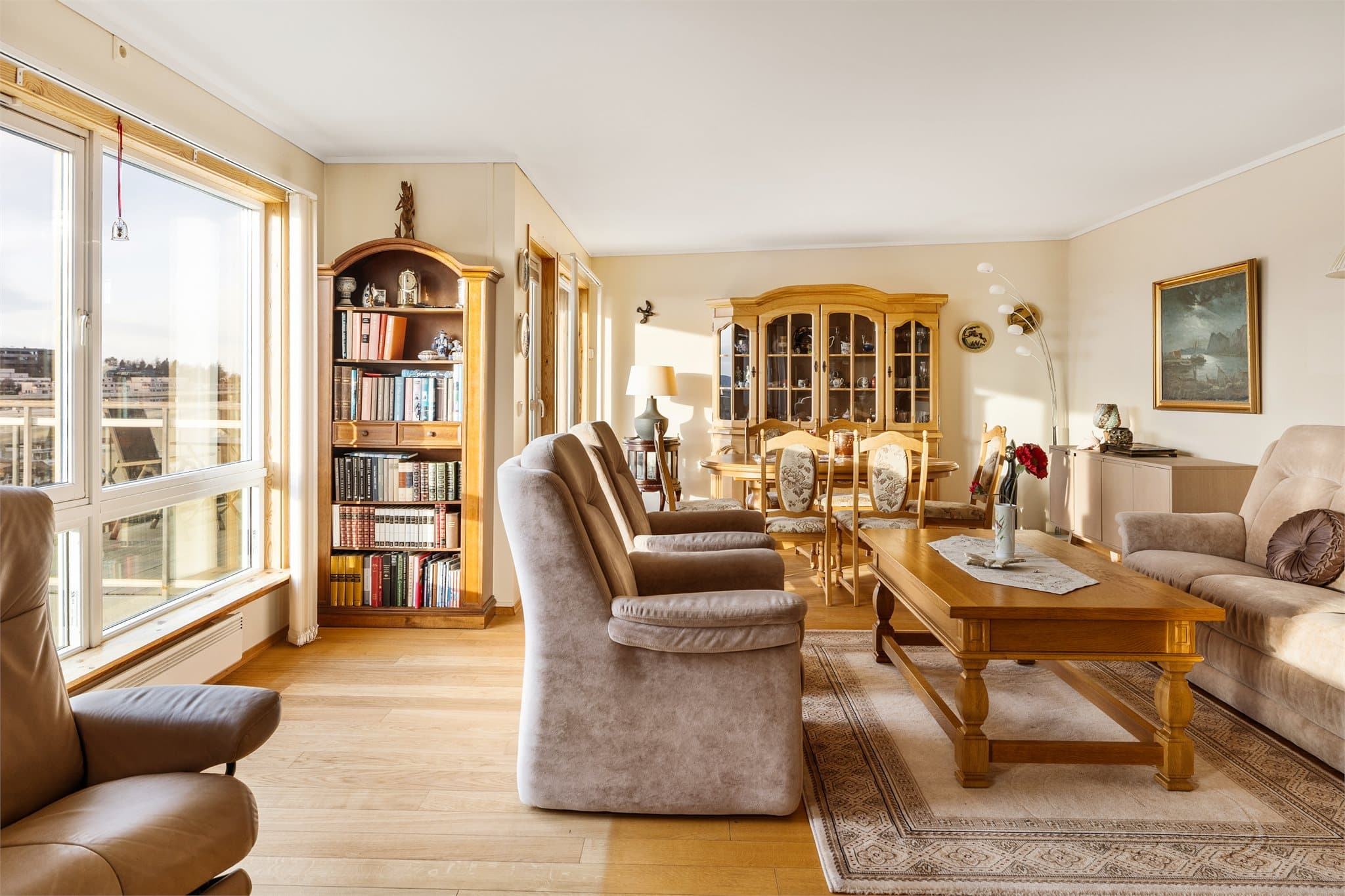 - Stuen måler hele 38m² -