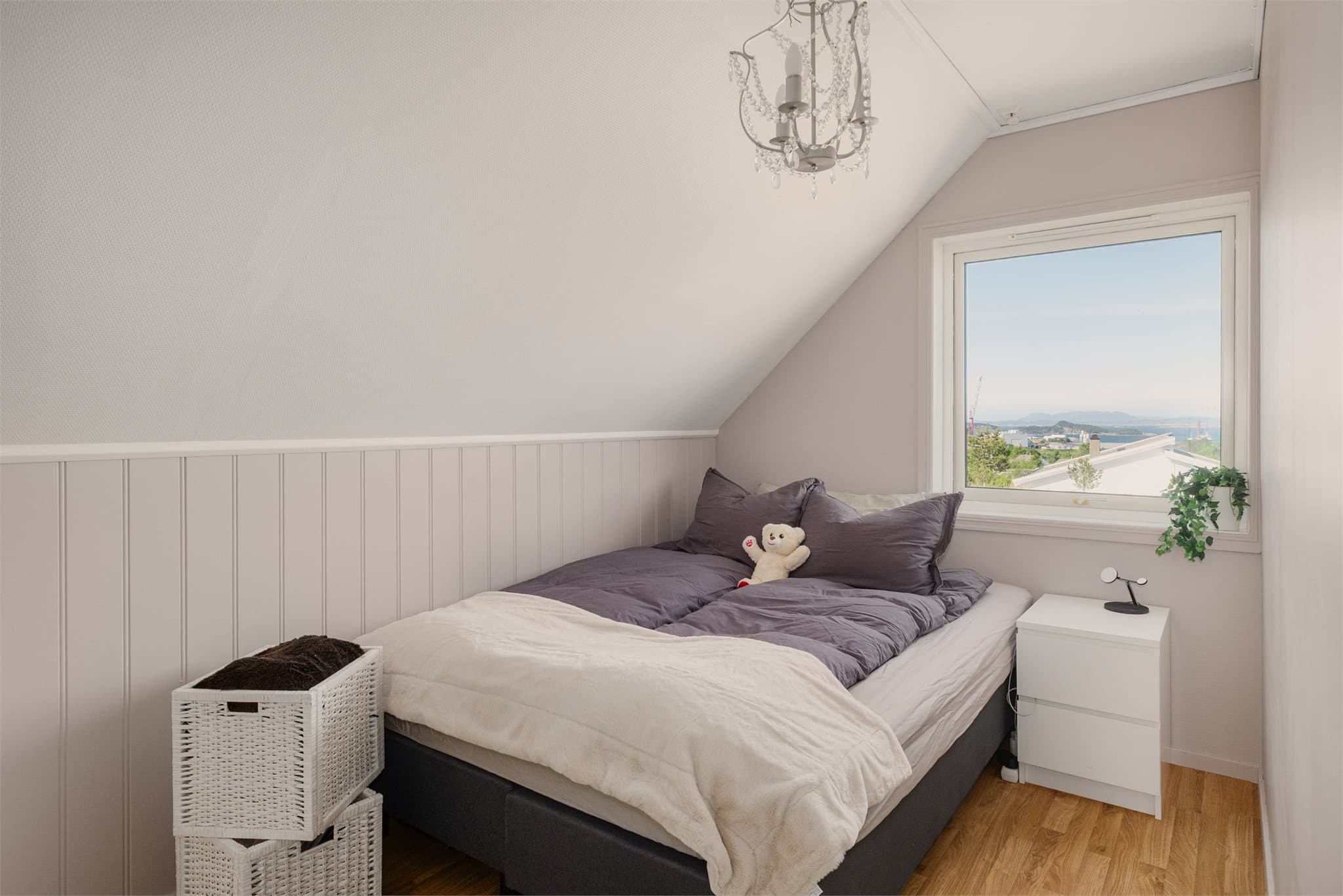 - Andre soverom i 2. etasje måler 8,2m² -