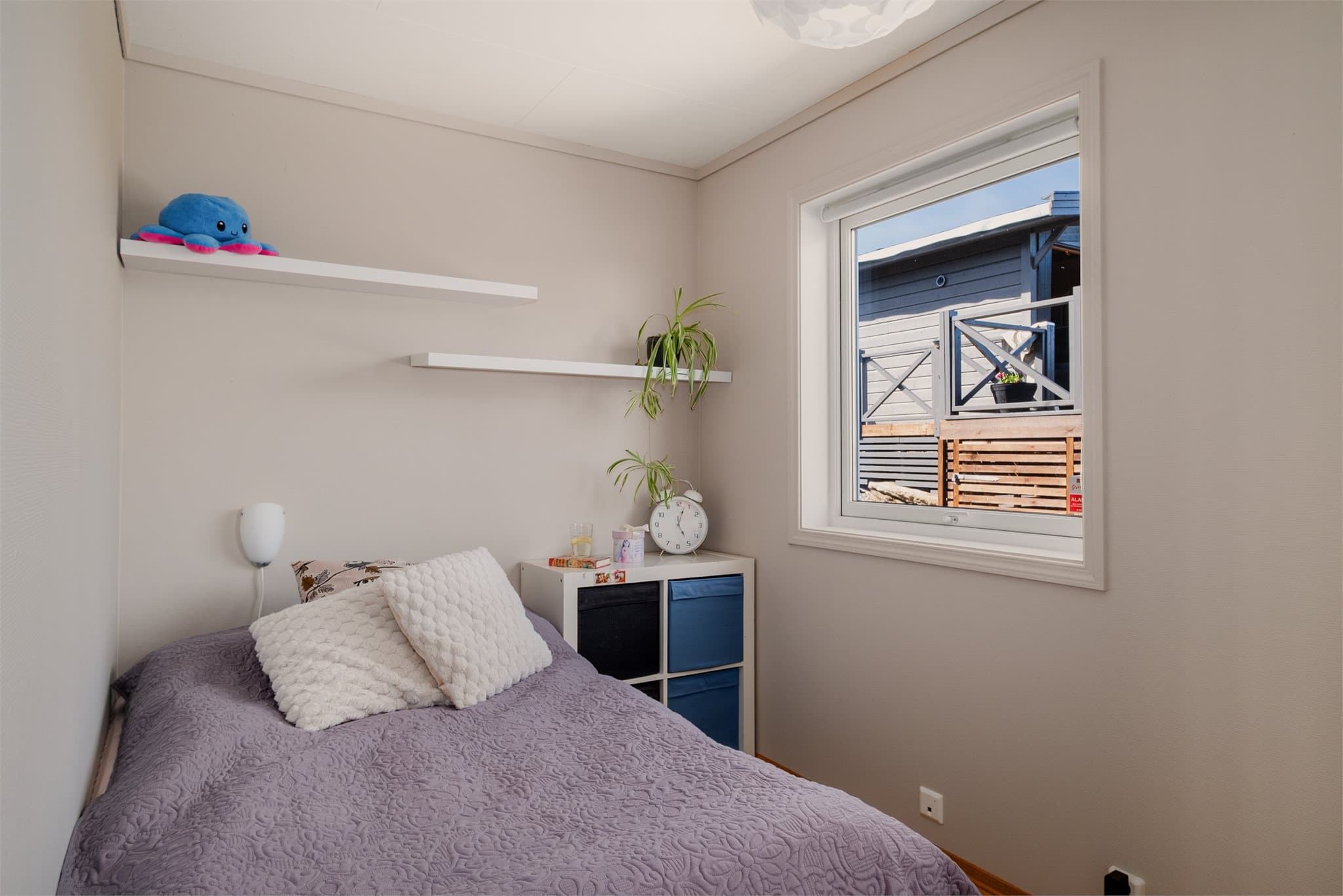 - Soverom 2 i hovedetasjen måler 7,2m² -