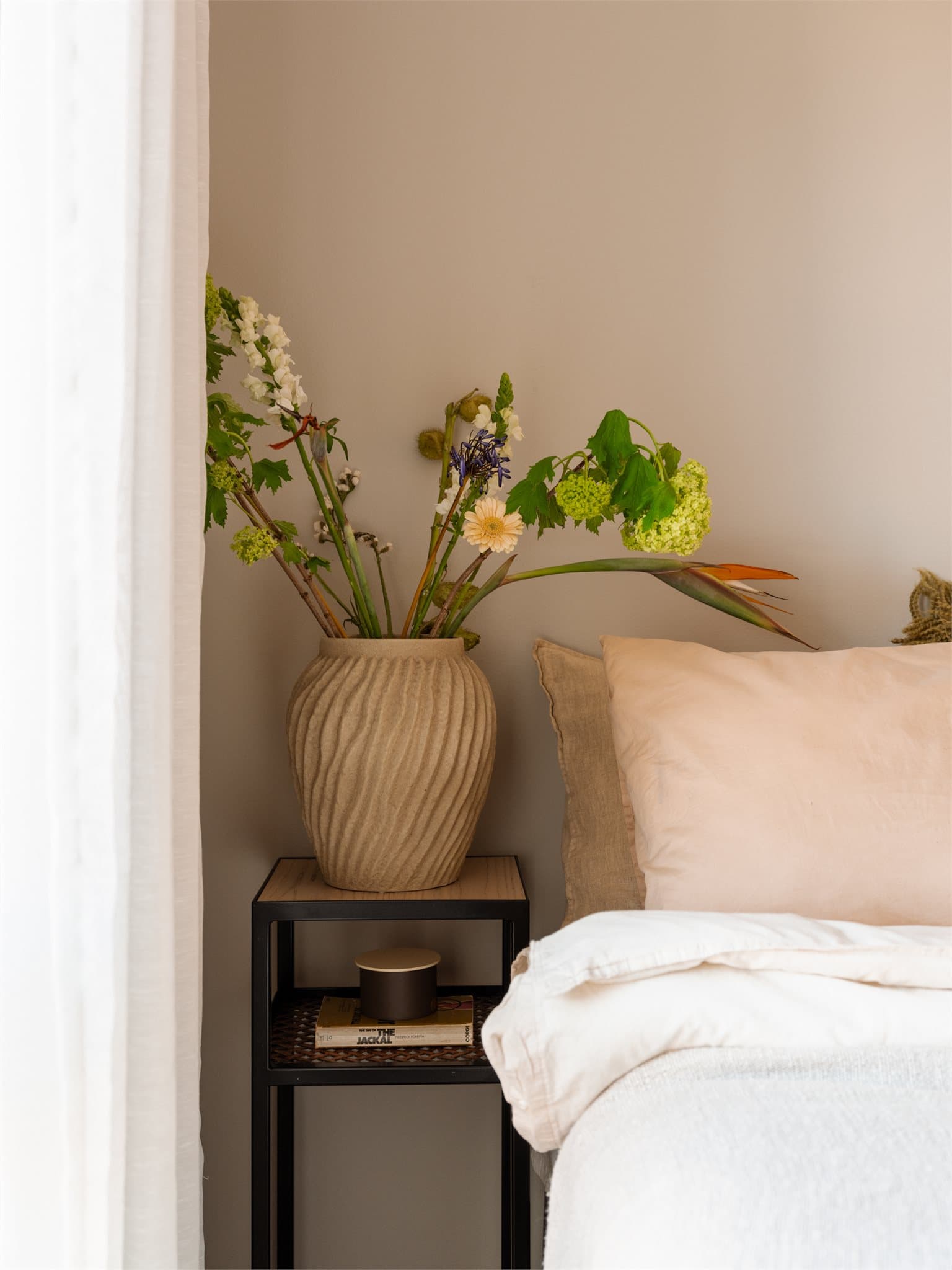 Detaljer fra hovedsoverommet.