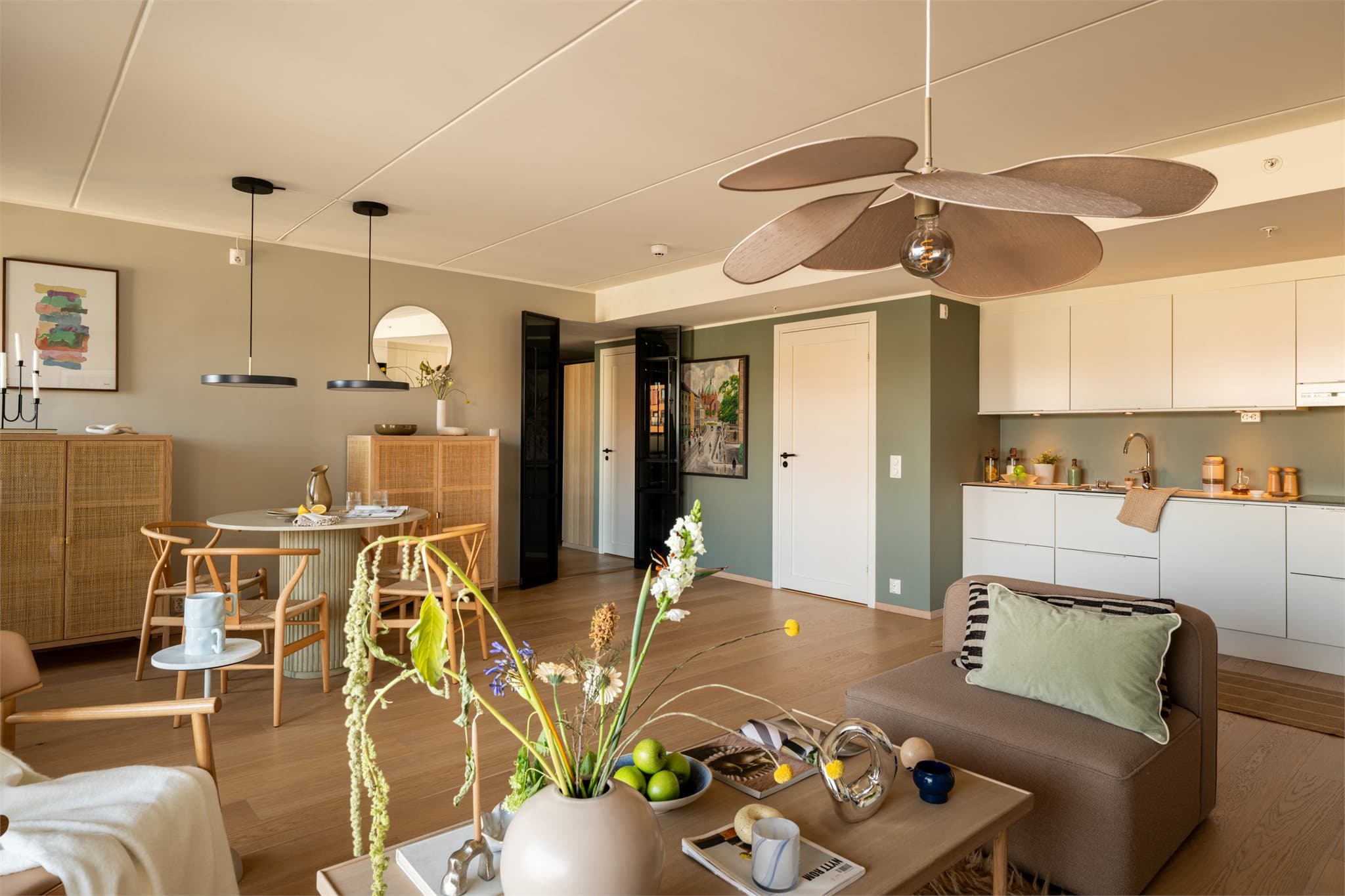 Kjekt å vite er at det er vannbåren gulvvarme i alle rom.