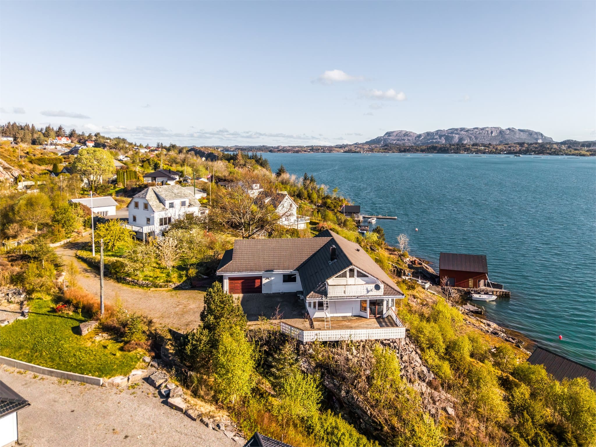 Dette er virkelig en sjelden kombinasjon av privatliv og naturnær beliggenhet