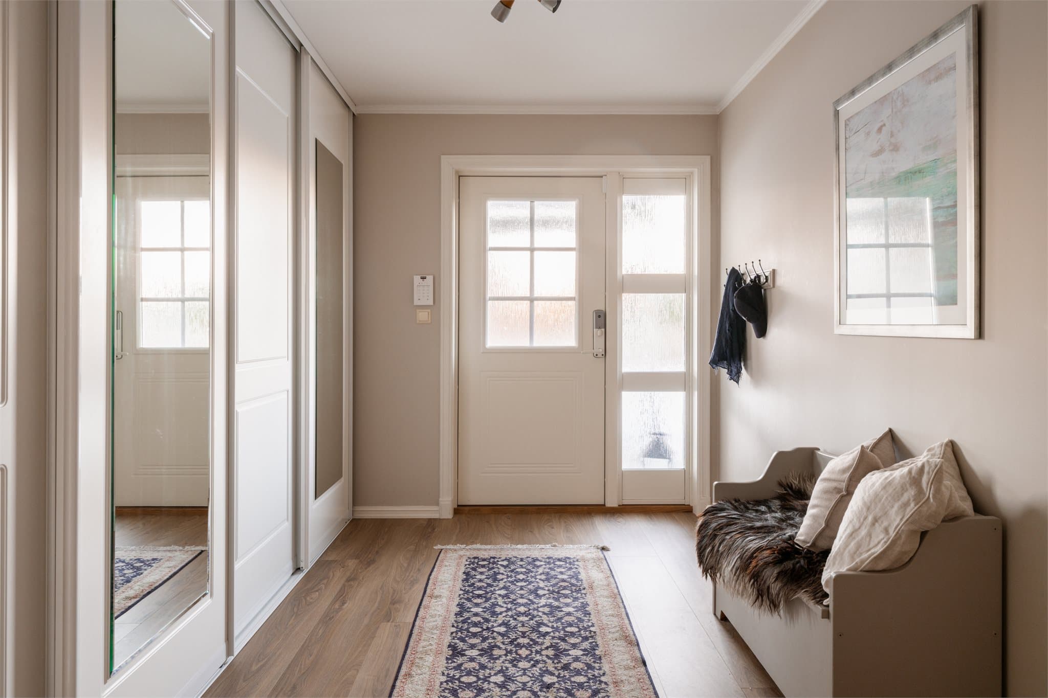 Inngangsparti nede i underetasjen.