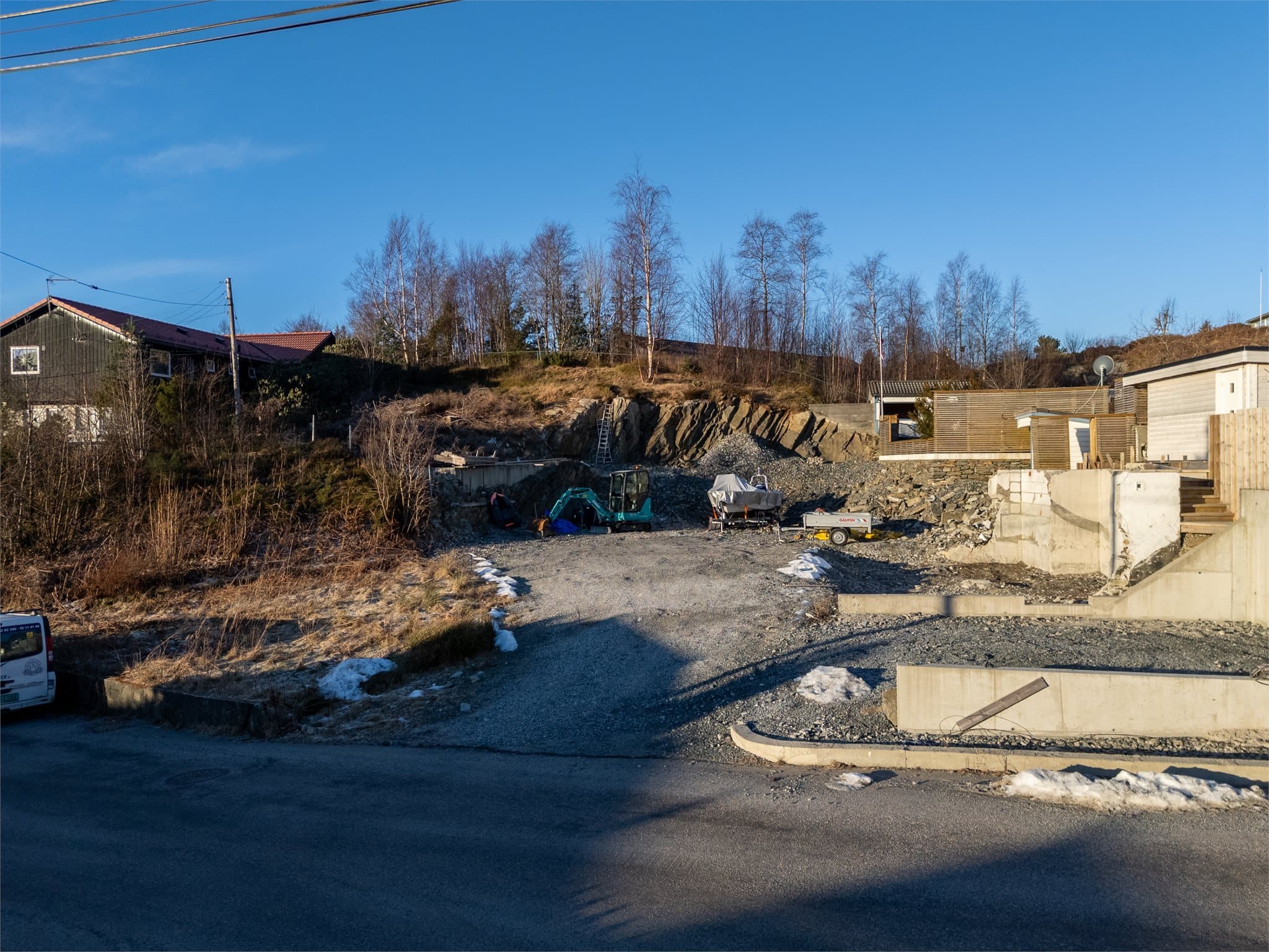 - Tomten er tilknyttet offentlig vann- og avløp -