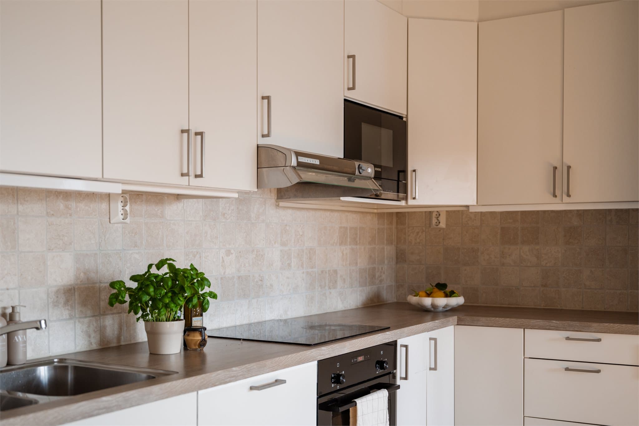 Detaljer fra kjøkkenet.