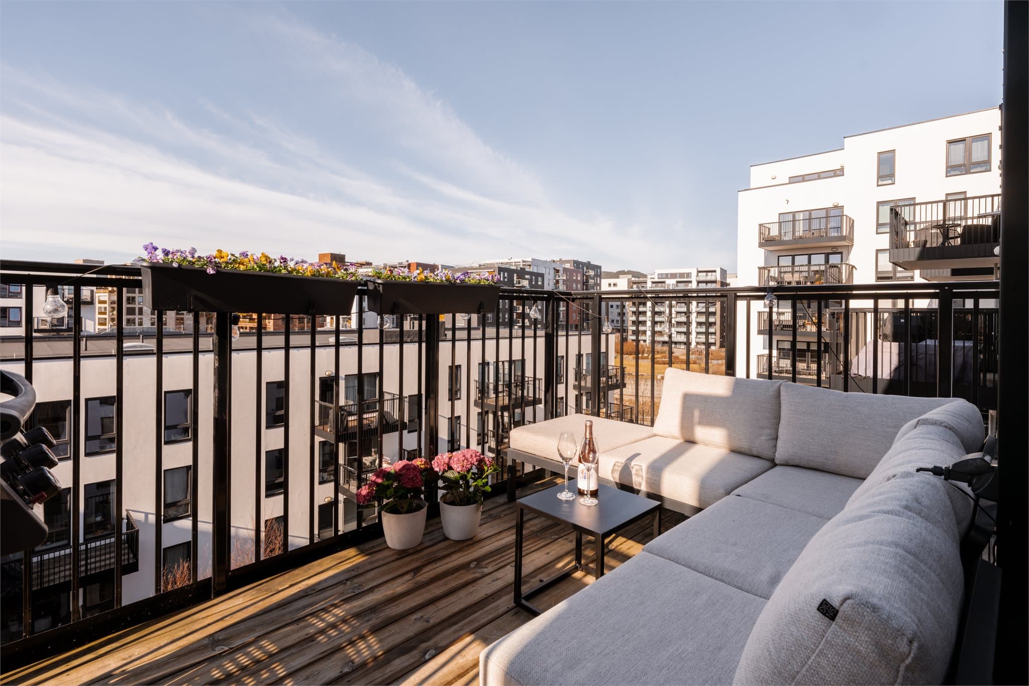 Direkte utgang til en vestvendt balkong på 7 m².