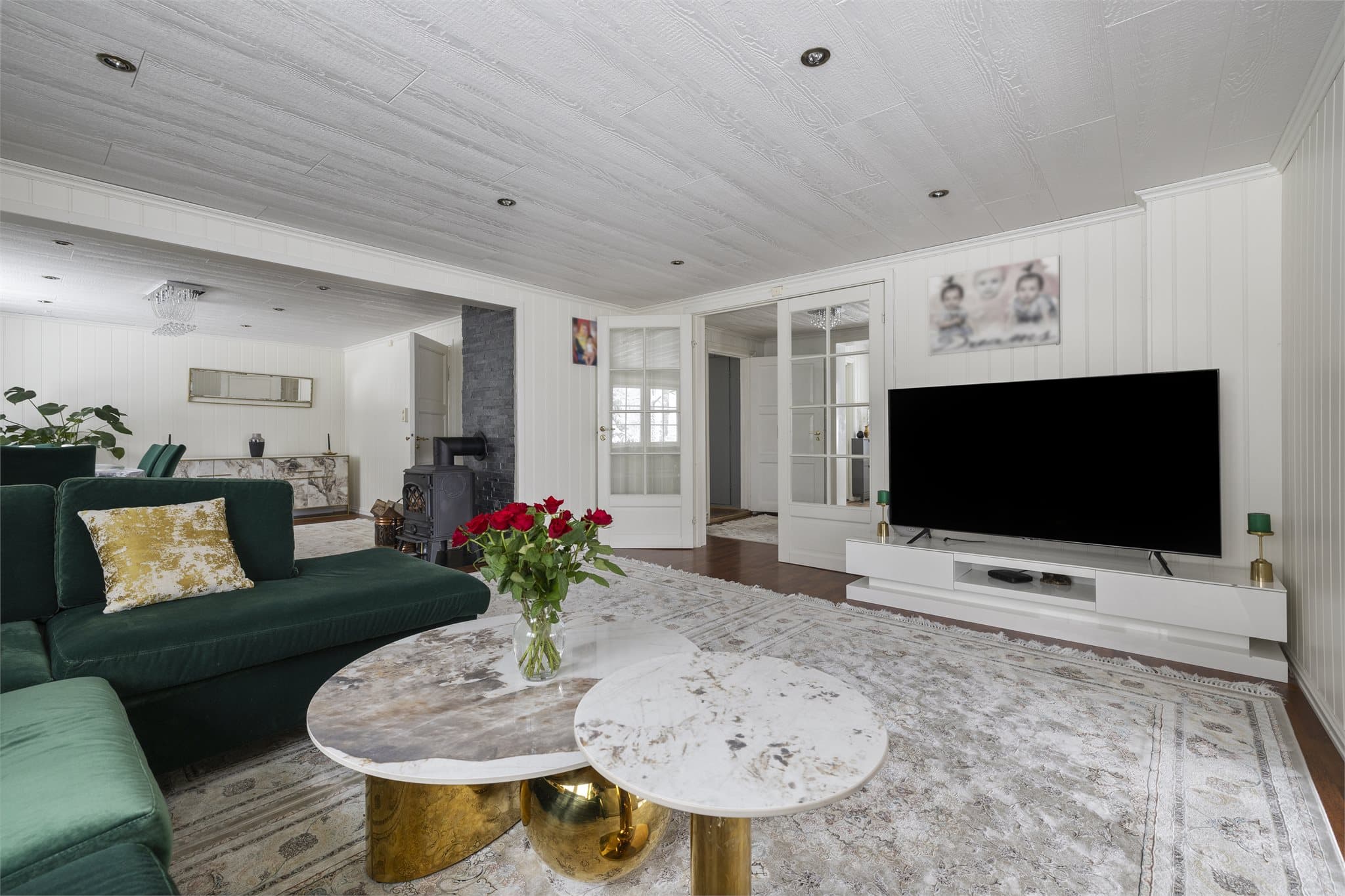 TV-stuen er på hele 21 m² og gir fleksible møbleringsmuligheter.