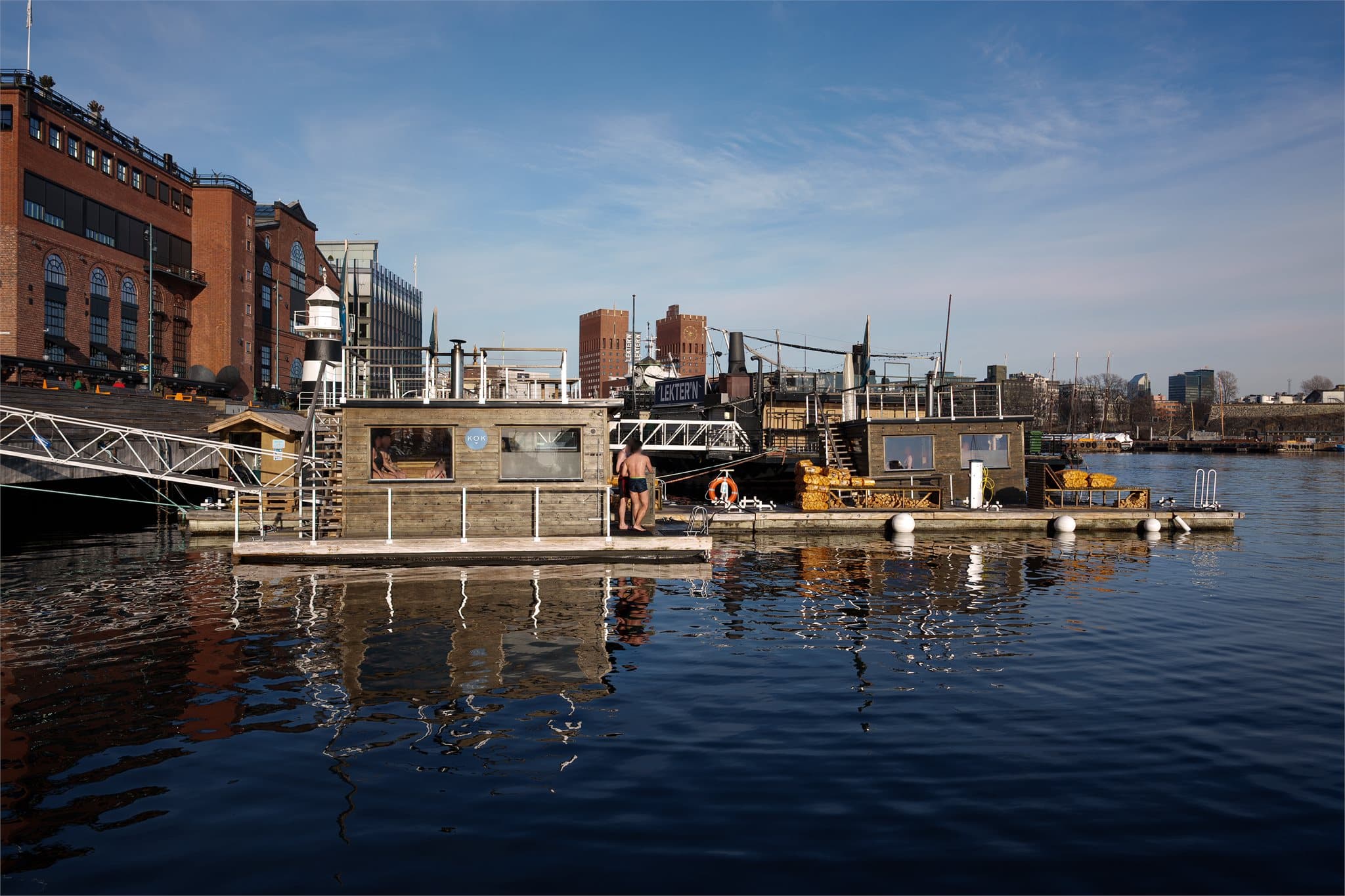KOK Oslo Sauna byr på en helt egen saunaopplevelse ytterst på fjorden - perfekt for et varmt avbrekk med sjøutsikt og Oslo som kulisse