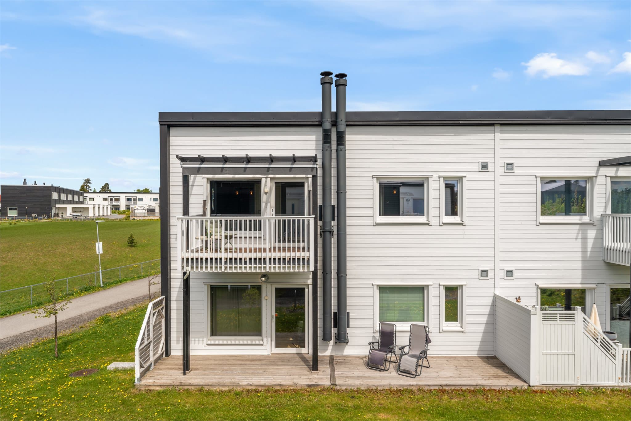Emera Eiendomsmegling ved Celine Beatrice S. Holm har gleden av å presentere Østerudvegen 48!