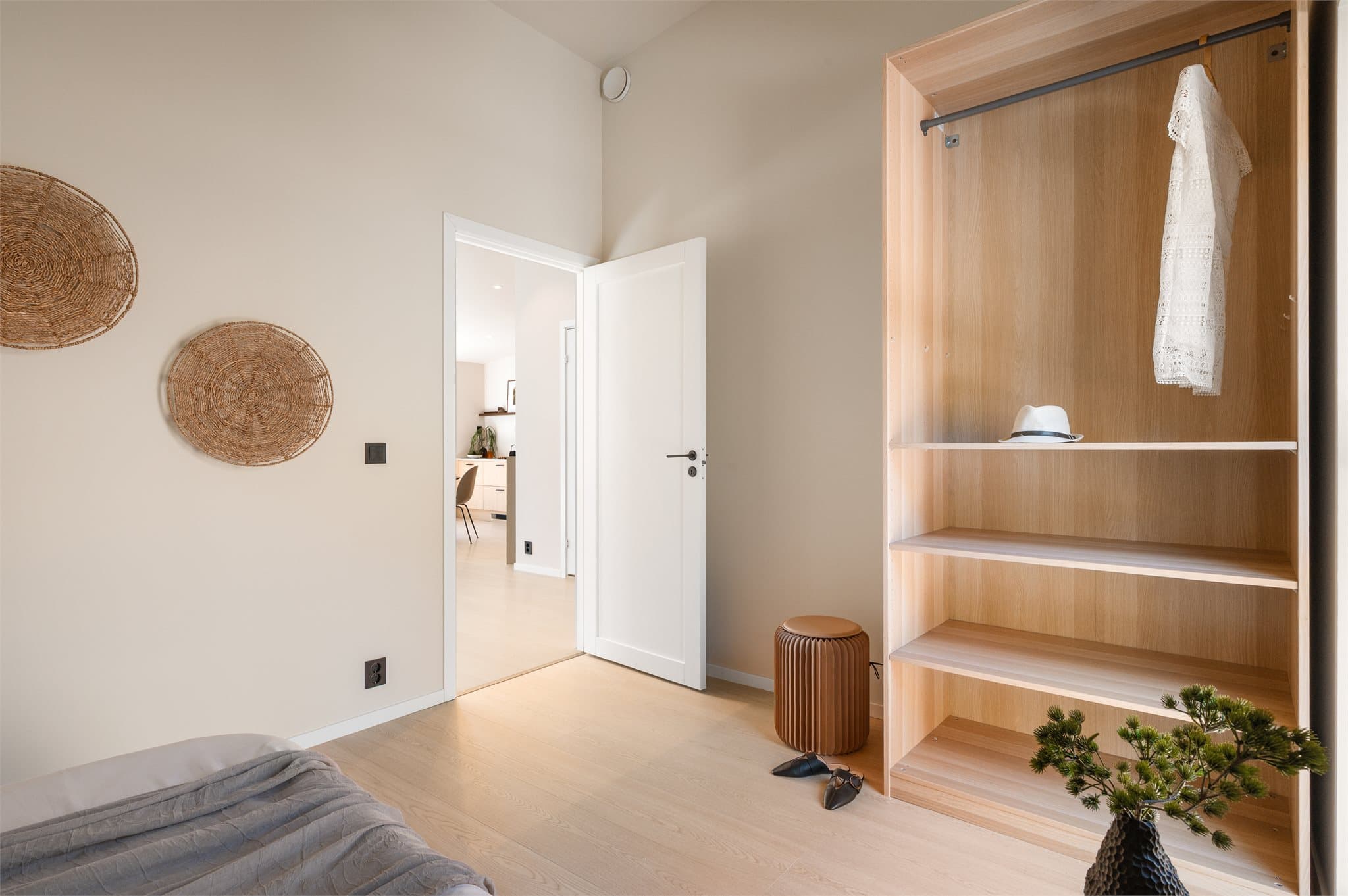 - Passer perfekt som barne/gjesterom -