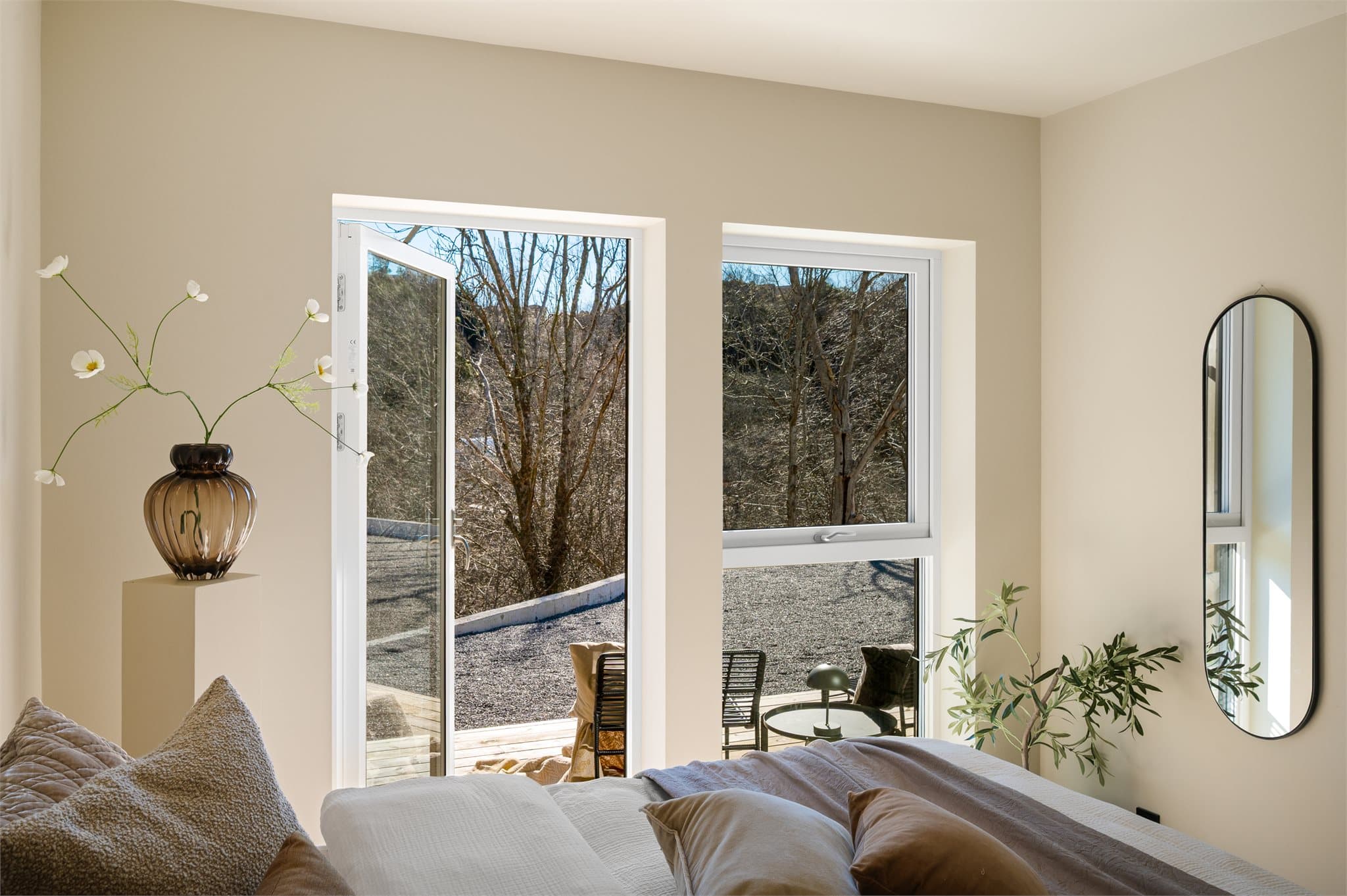 - Herfra har man også direkte tilgang til terrasseplattingen -