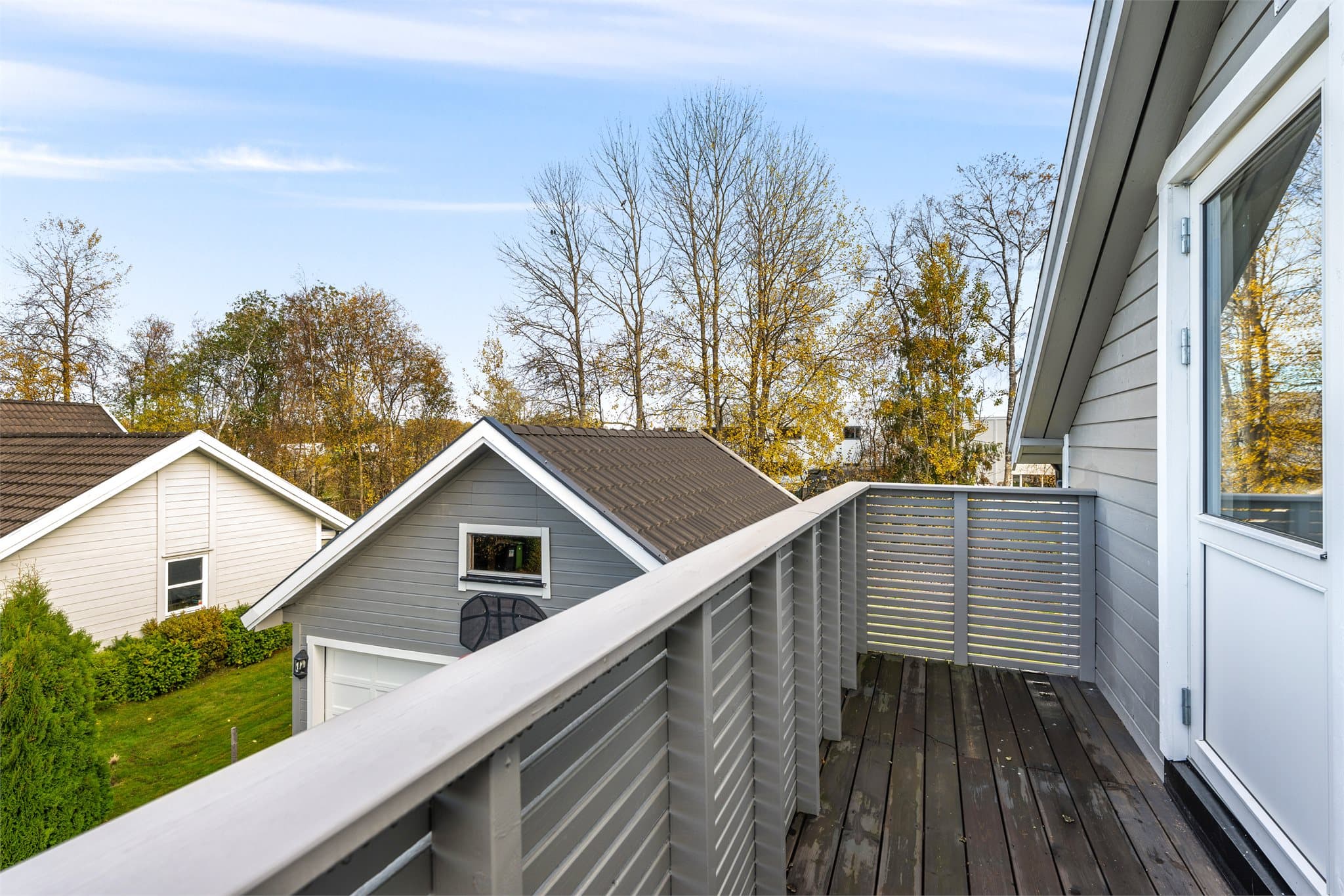 Balkongen har et areal på ca. 5 m²