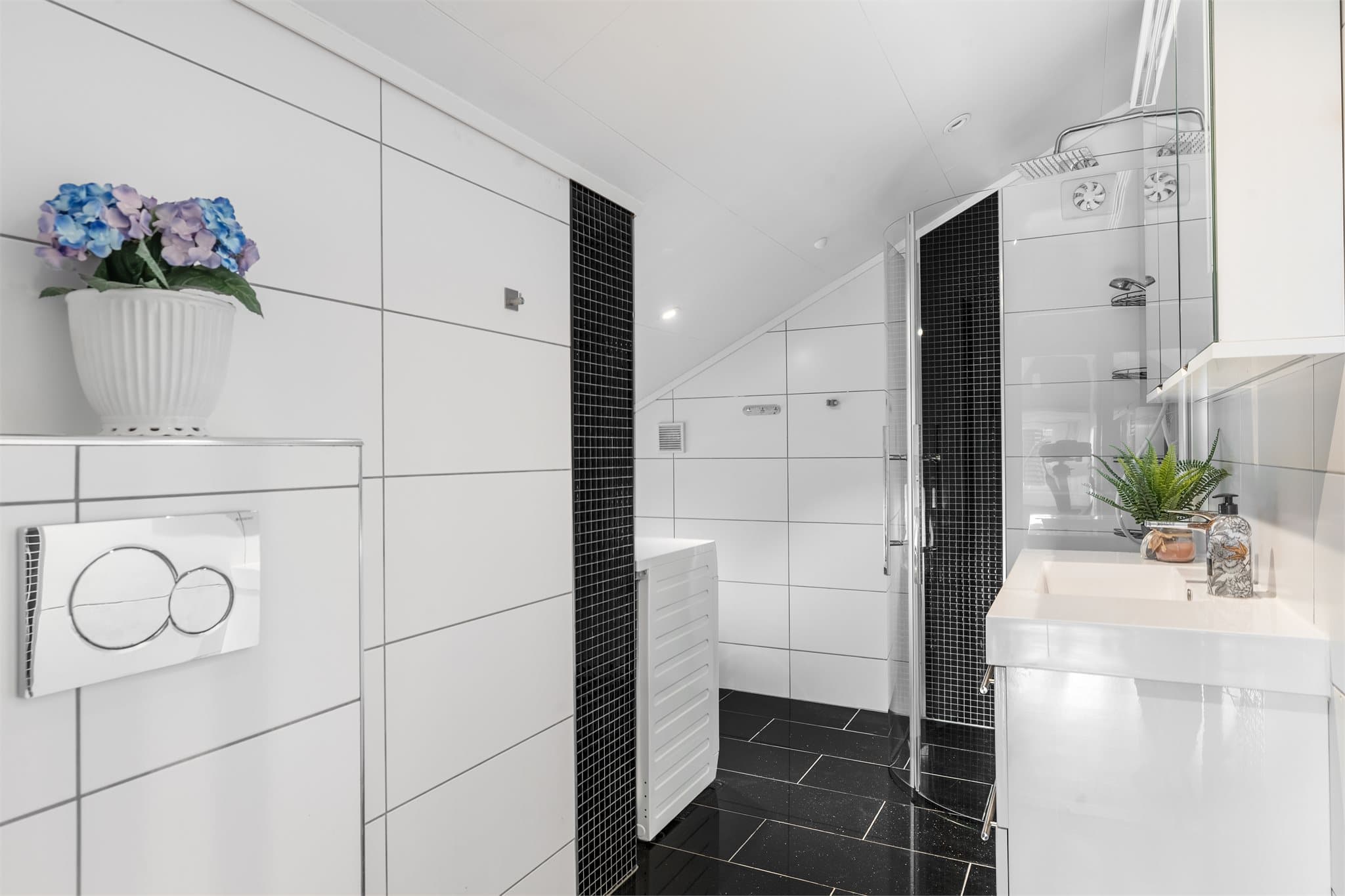 Flislagt bad i 2. etasje fra 2015