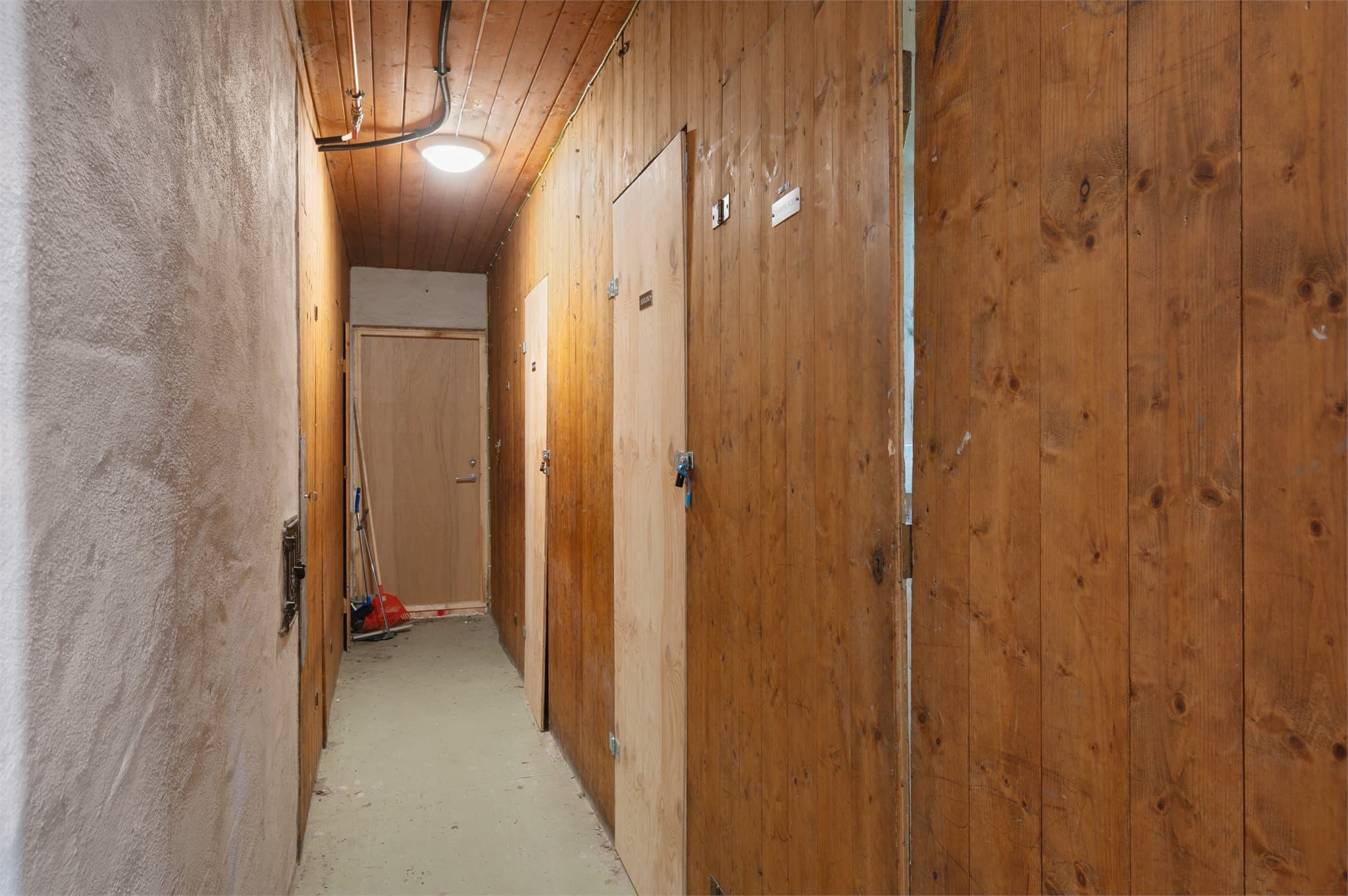 - Leiligheten disponerer en ekstern bod i kjeller 2,3 m² - Verdifullt med ekstra lagringsplass -