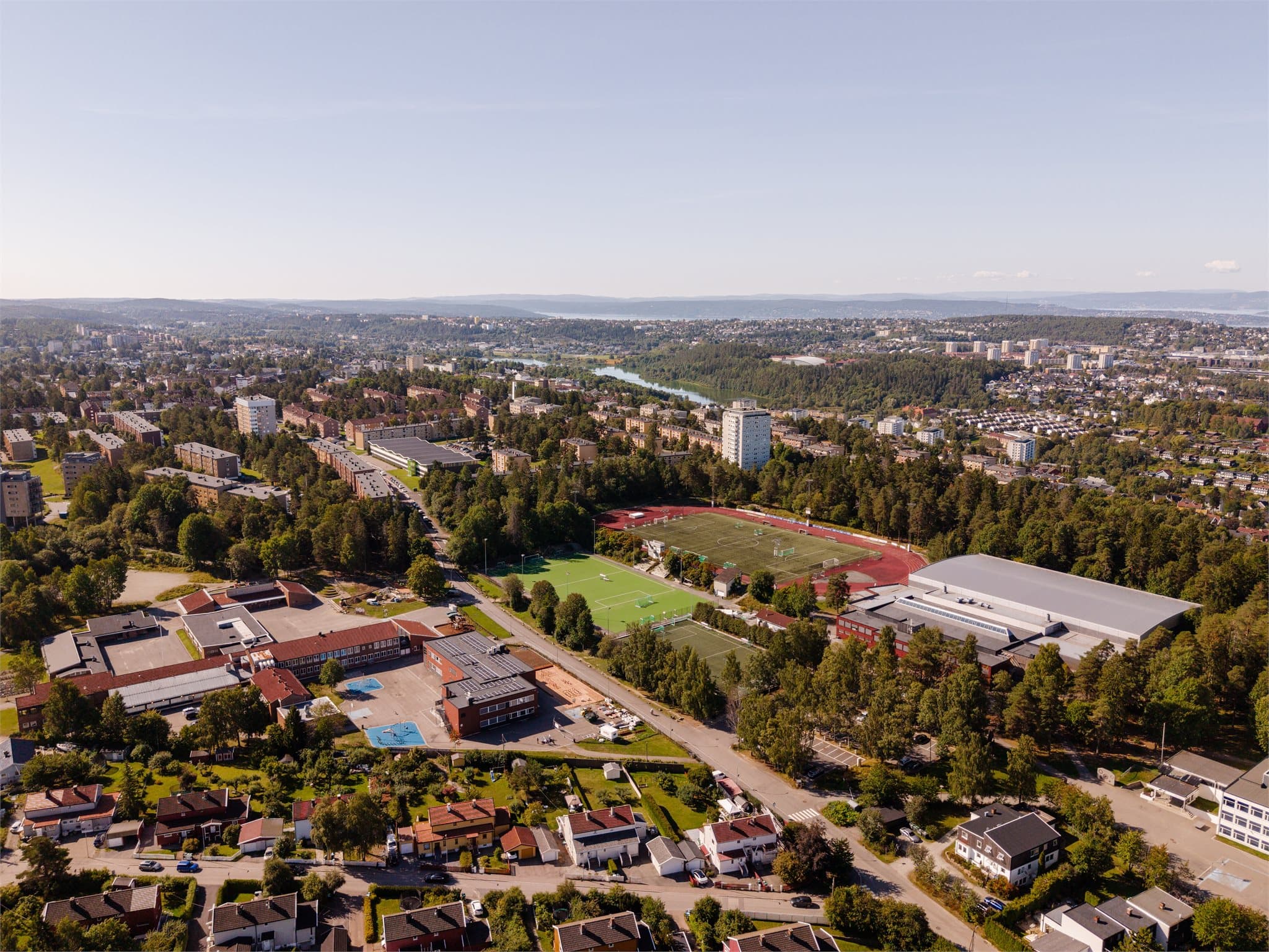Trasop idrettspark og Oppsal arena også i umiddelbar nærhet.