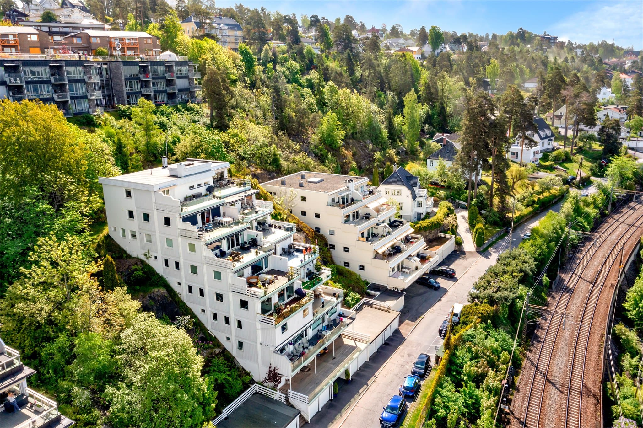 Fasade - flott beliggenhet i fjerde etasje.