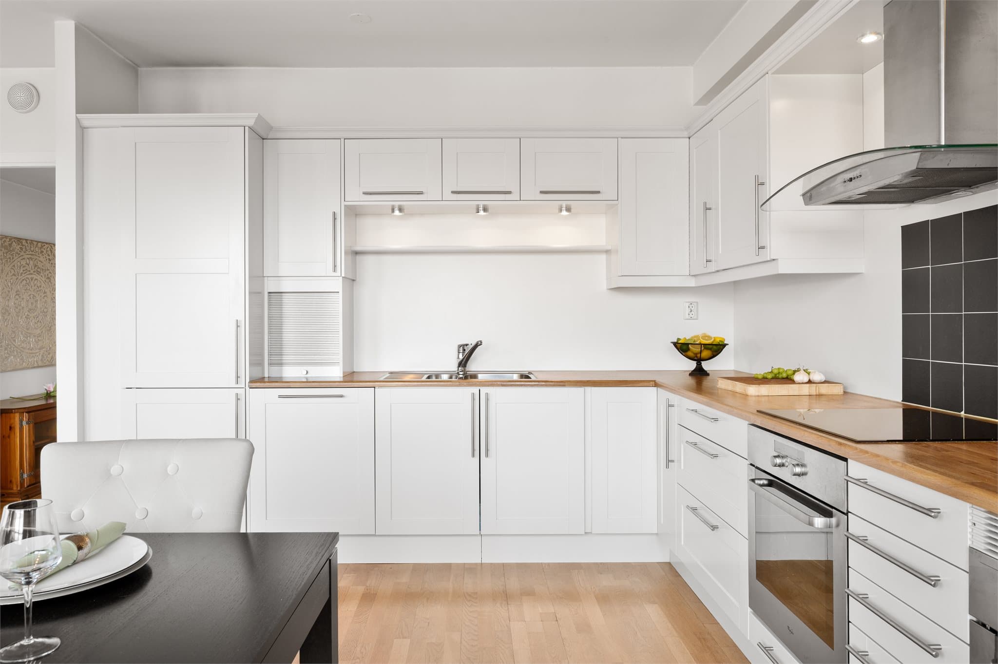 - Merk vegghengt ventilator fra Røroshetta -