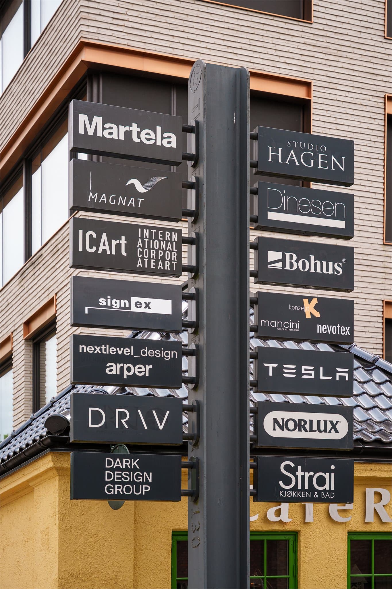 Skøyen byr på et bredt utvalg av servicetilbud og spesialbutikker.