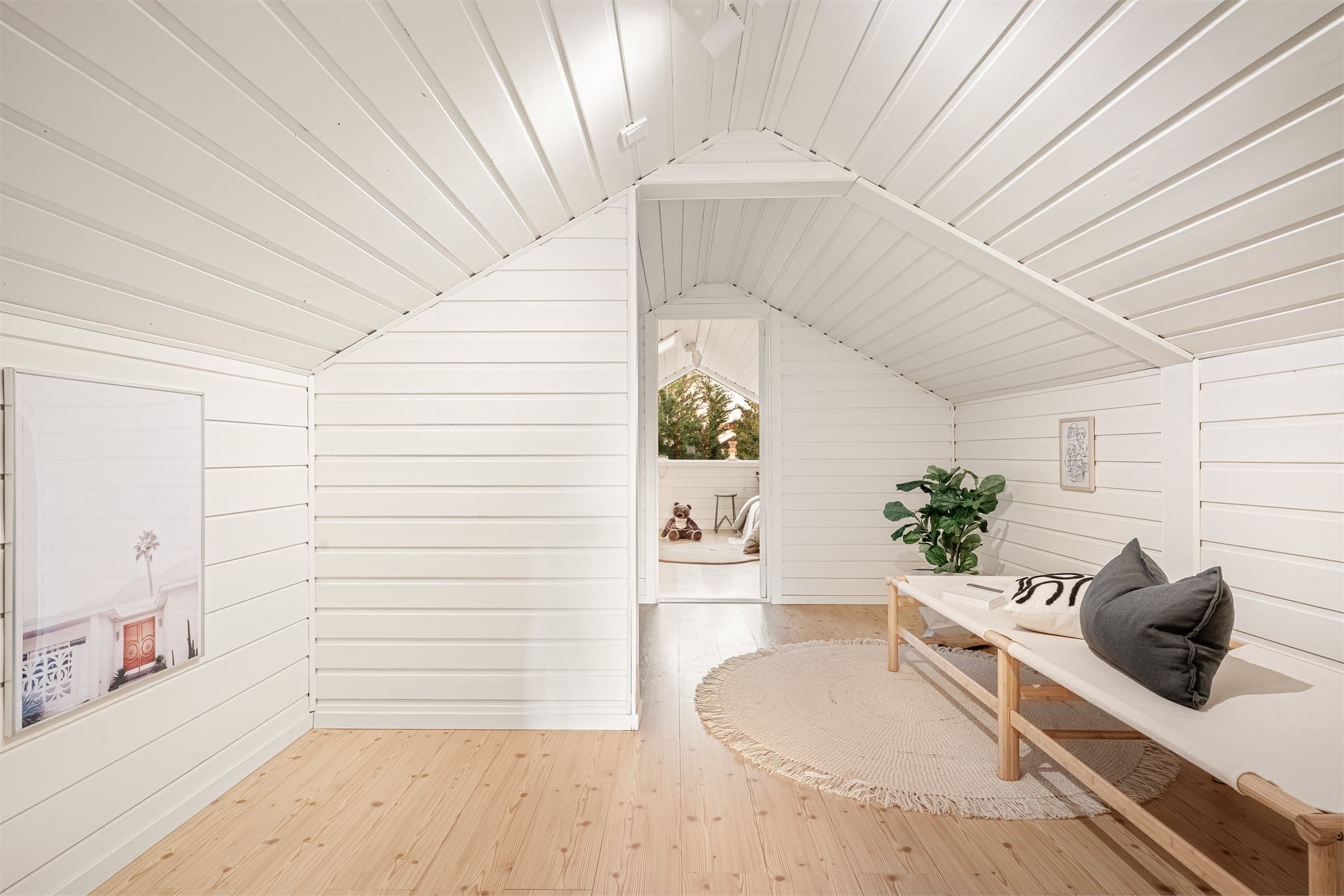 - Loftet har et BRA-i på 27m², men et totalt gulvareal på 42m² -