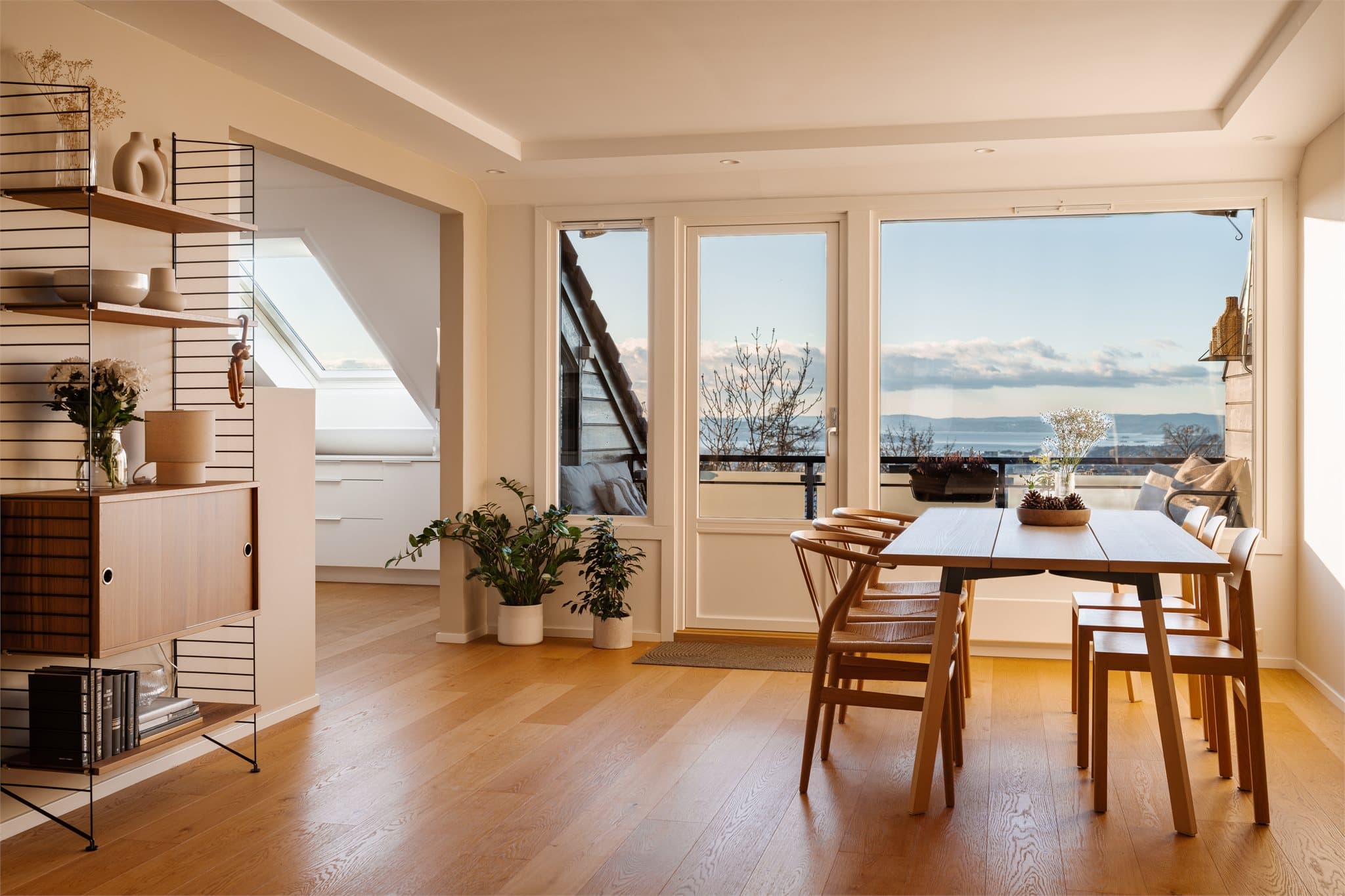 Velkommen til denne lekre toppleiligheten i Grefsenkollveien 9C - Presentert av Christoffer Vindum v/Emera eiendomsmegling