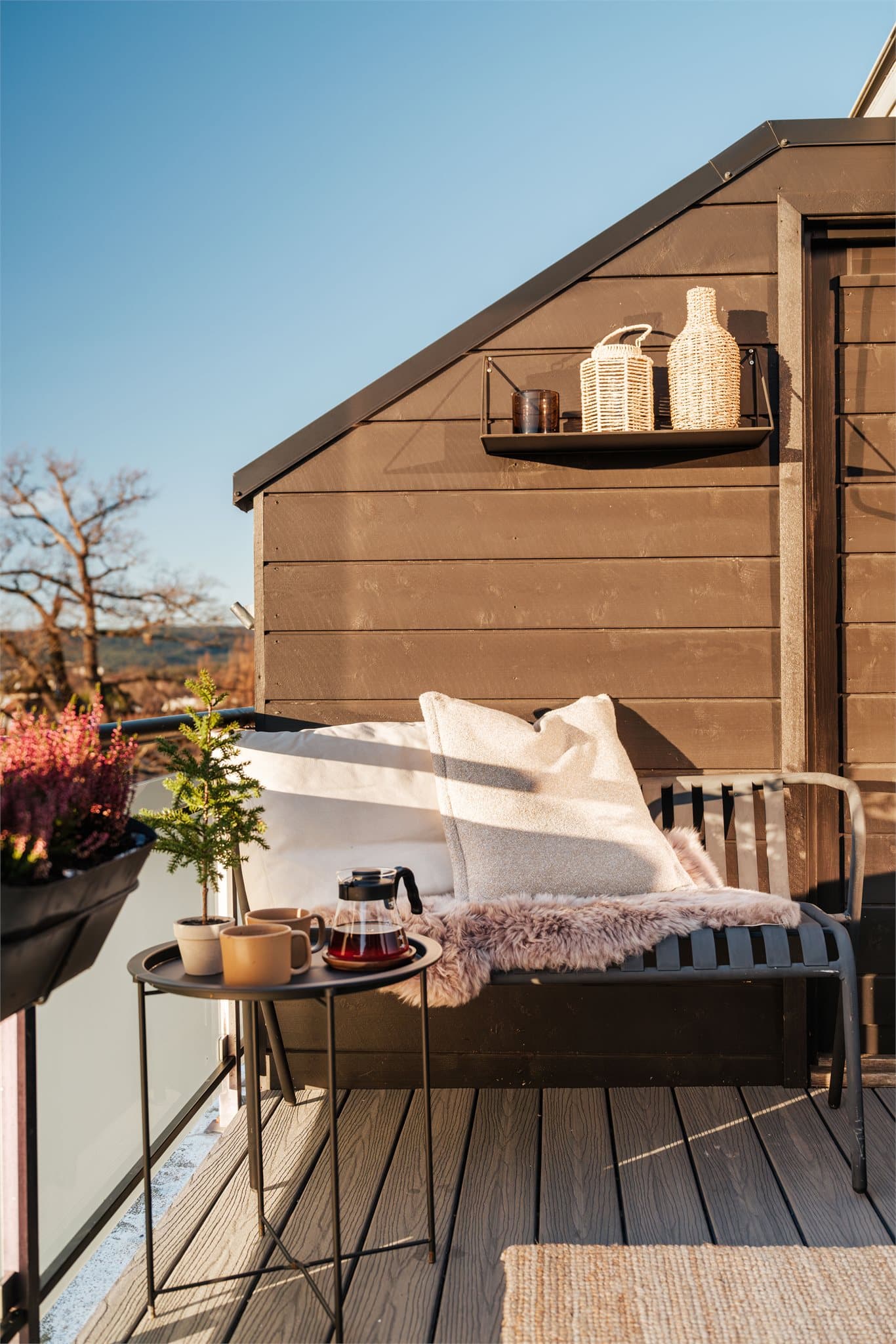 God plass til å innrede med sittegruppe og grill