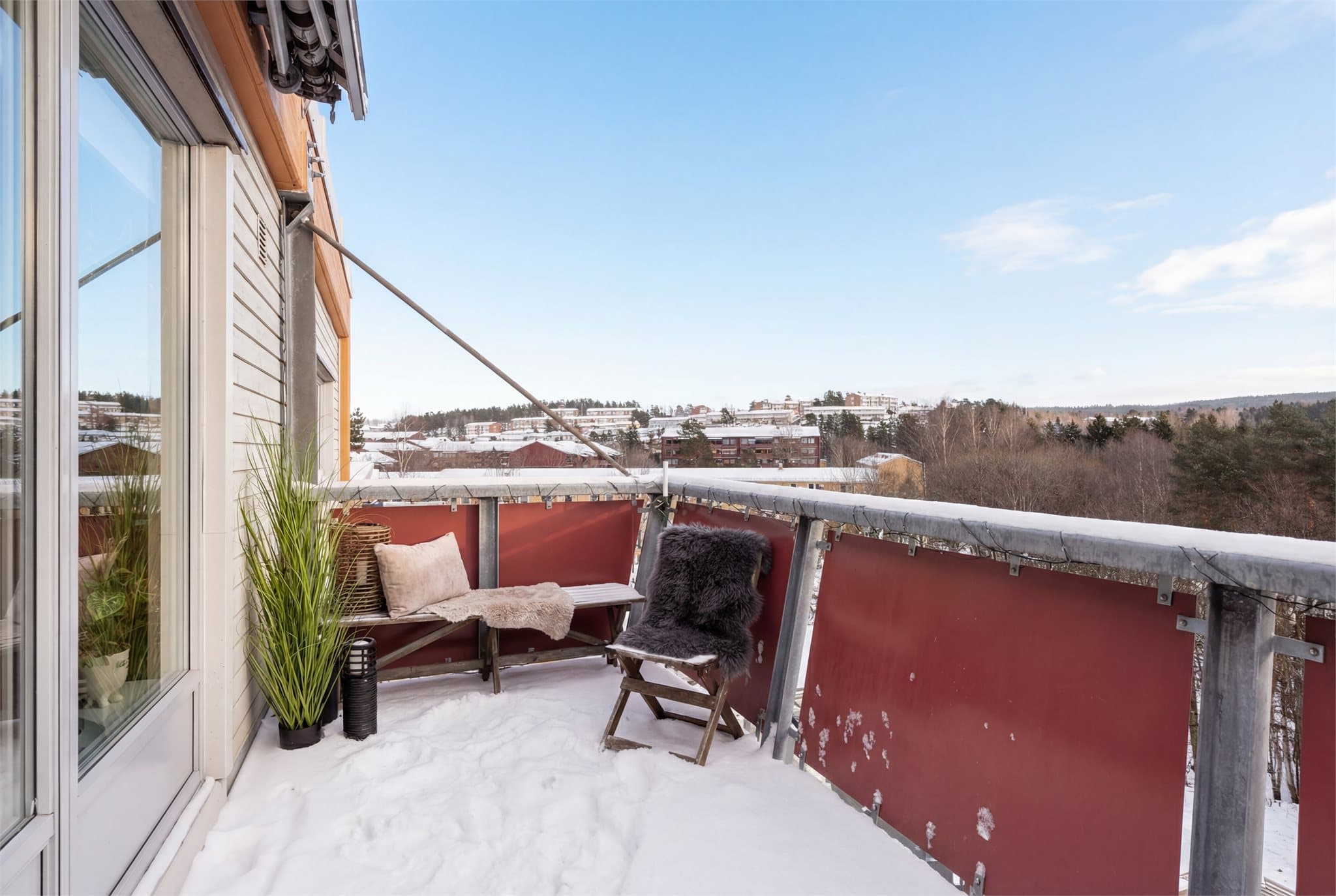 Her kan man nyte en åpen og usjenert utsikt over nærområdet.