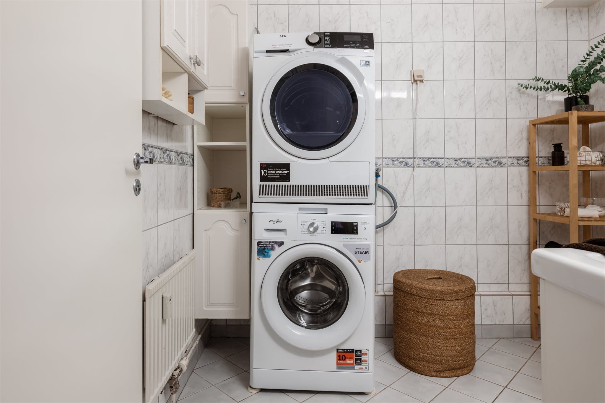 God plassutnyttelse med praktiske løsninger for klesvask.