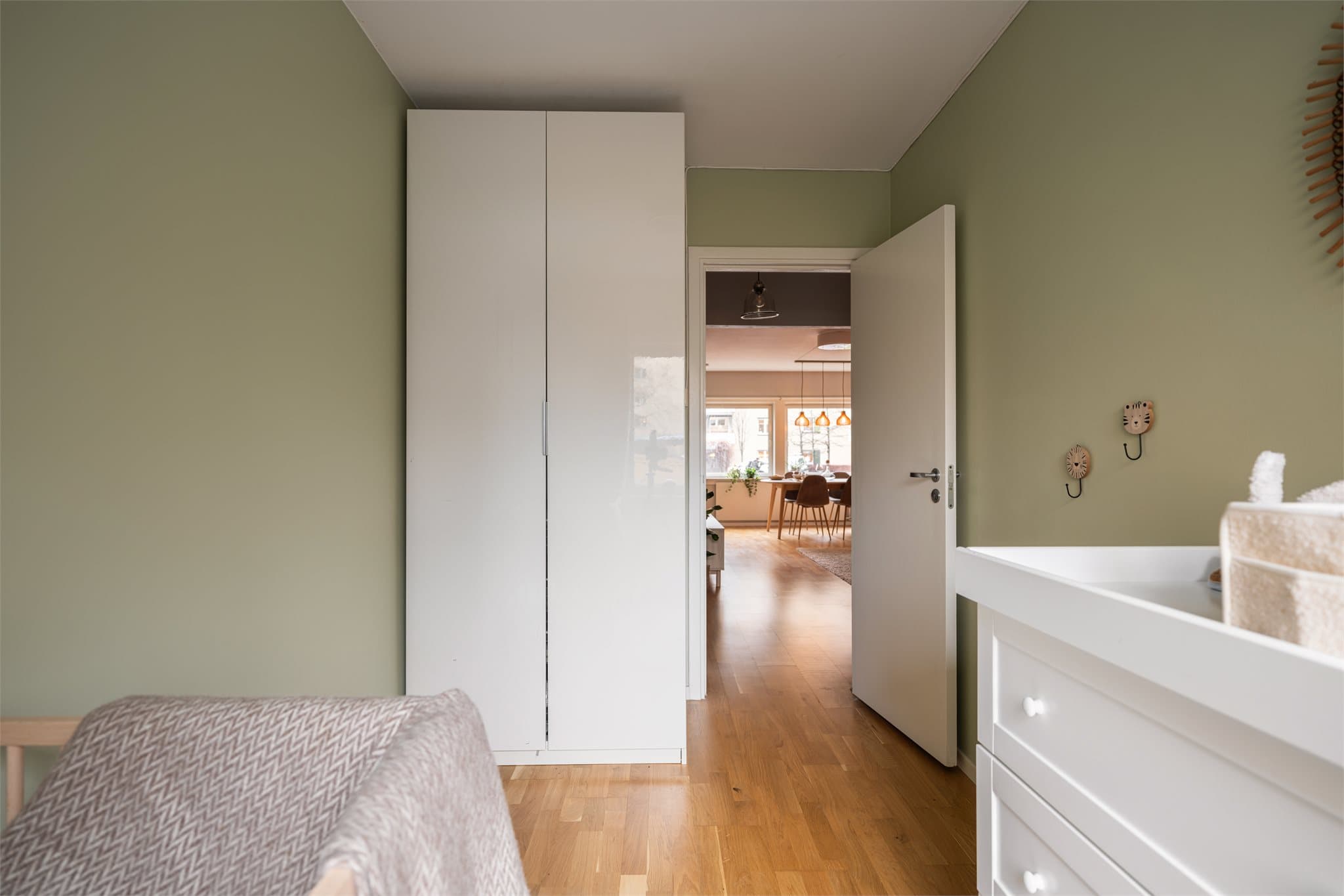 Her kan du fint innrede med garderobeskap, eller annet ønsket møblement.