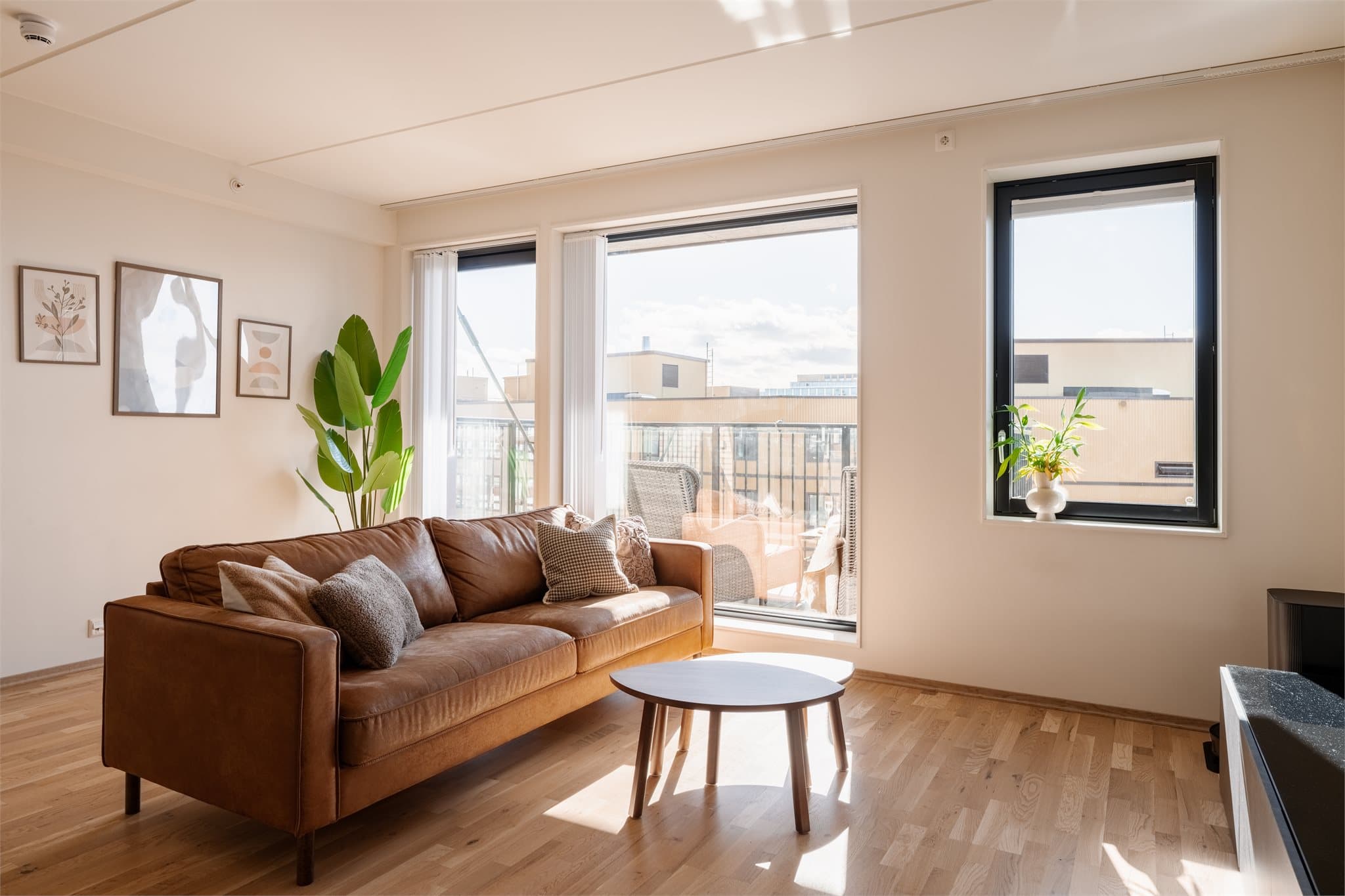 Kjekt å vite er at leiligheten varmes opp via vannbåren gulvvarme.