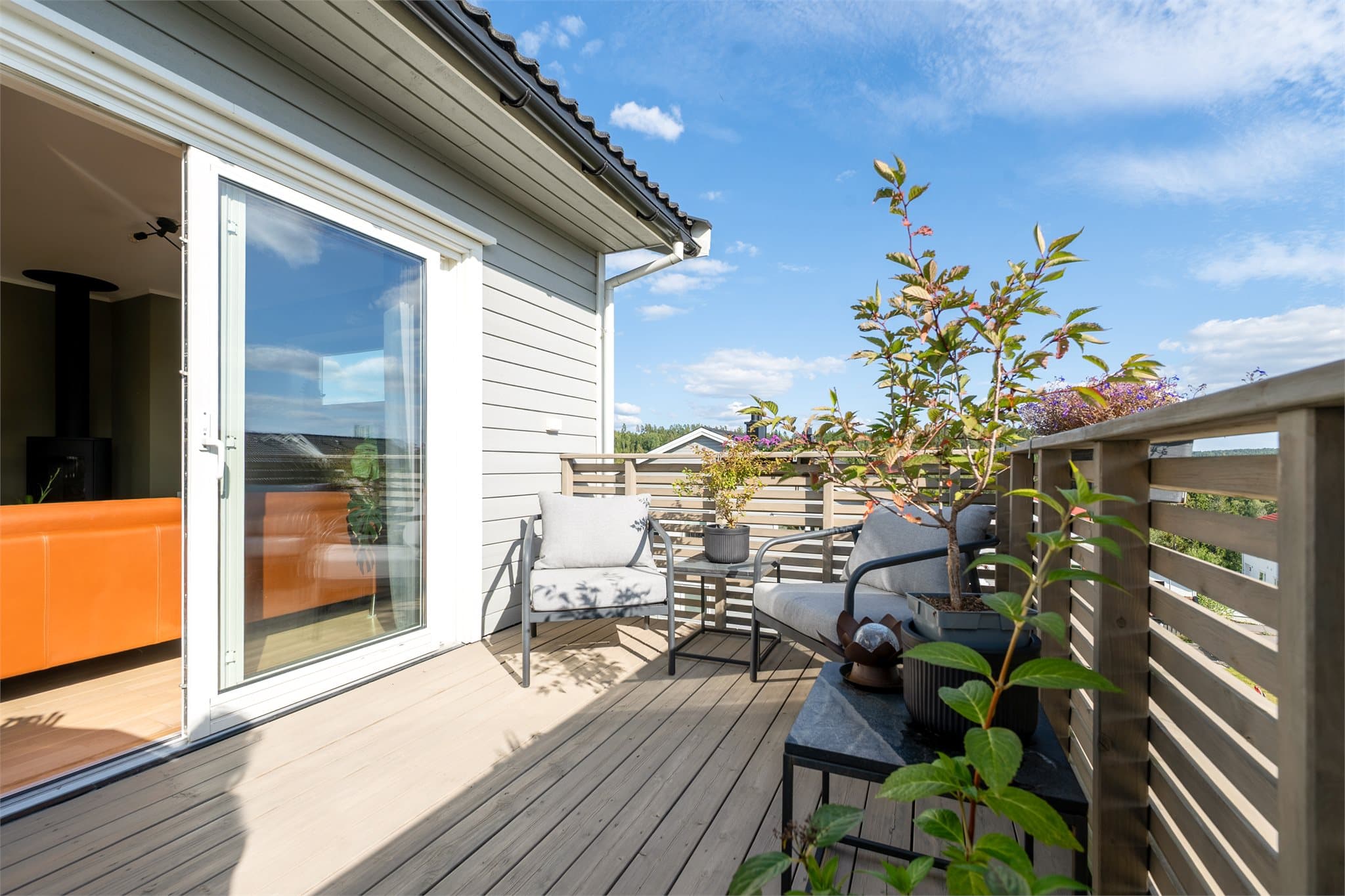 Balkongen blir en fin forlengelse på sommerhalvåret.