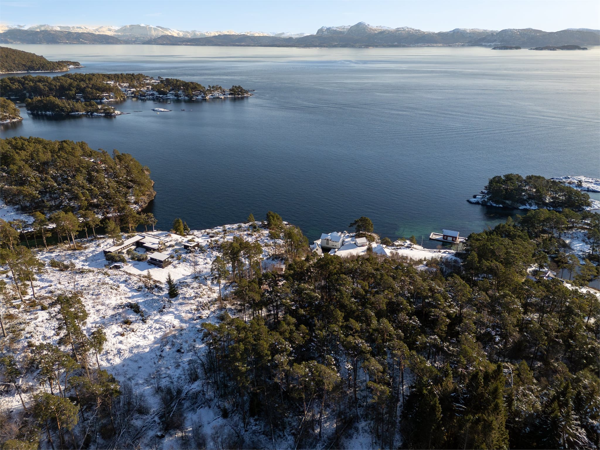 - Tomten har gnr. 43 bnr 90 -